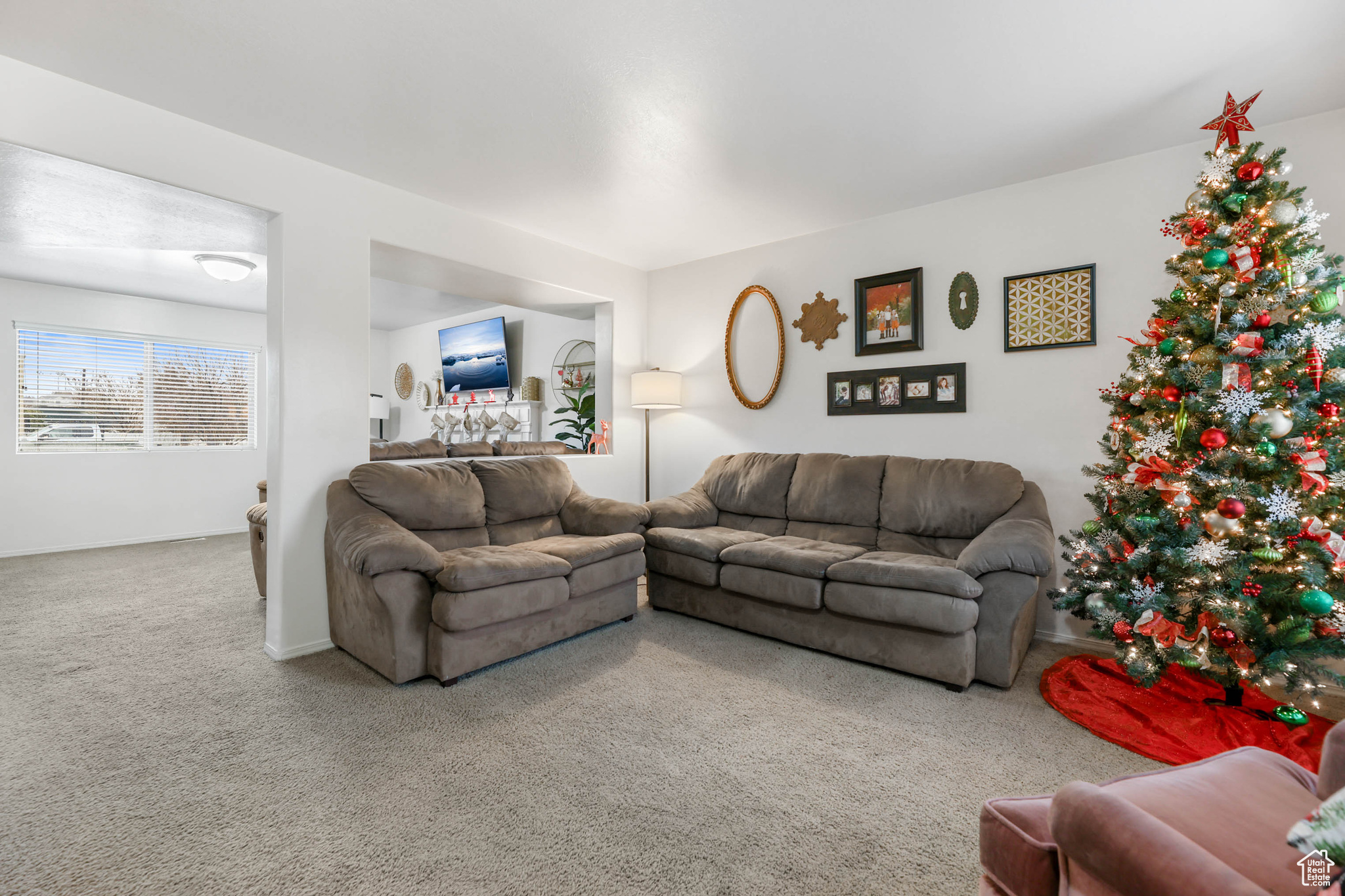 1033 E Wyndom Way, Layton, Utah image 3