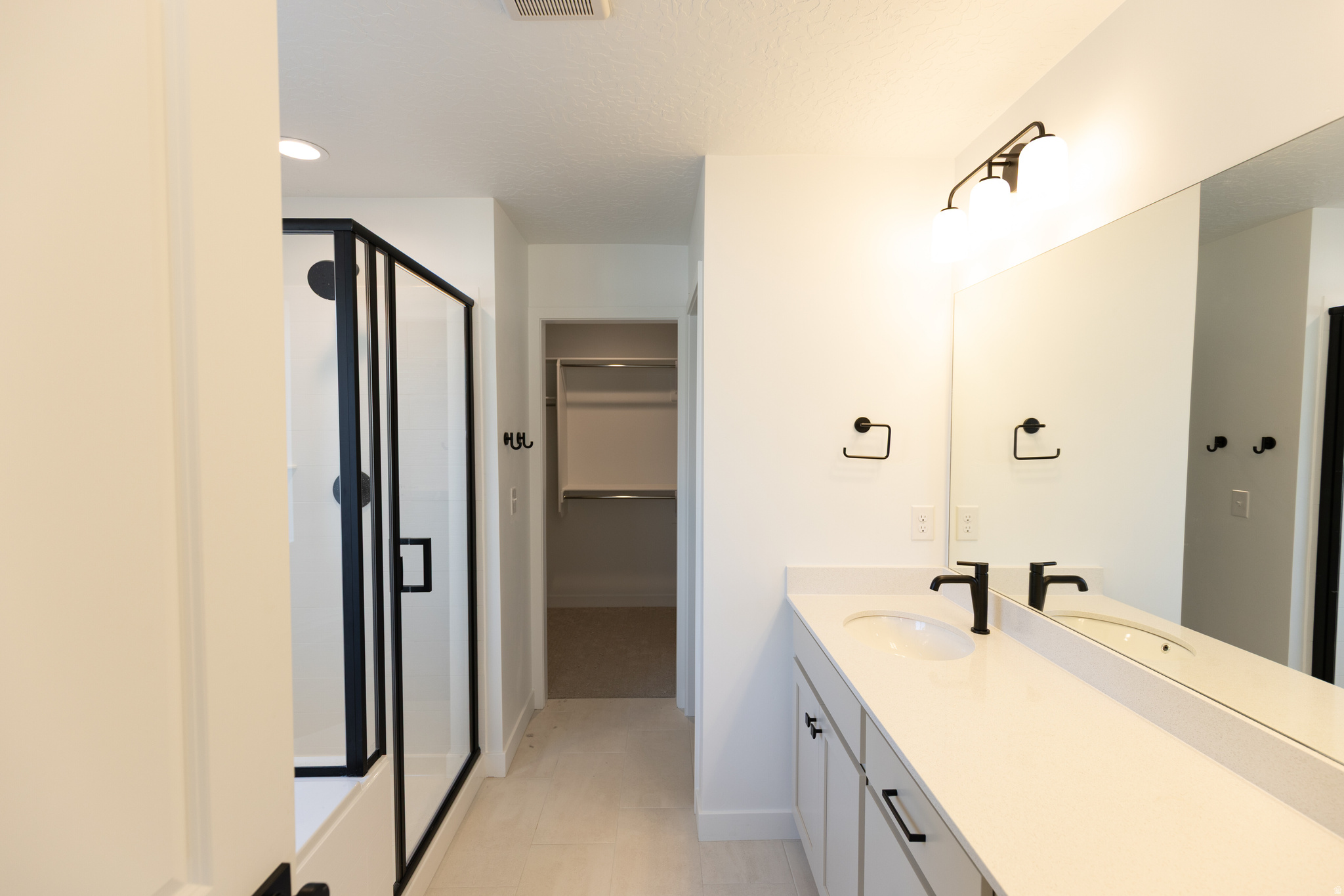 HIDDEN HOLLOW - Residential