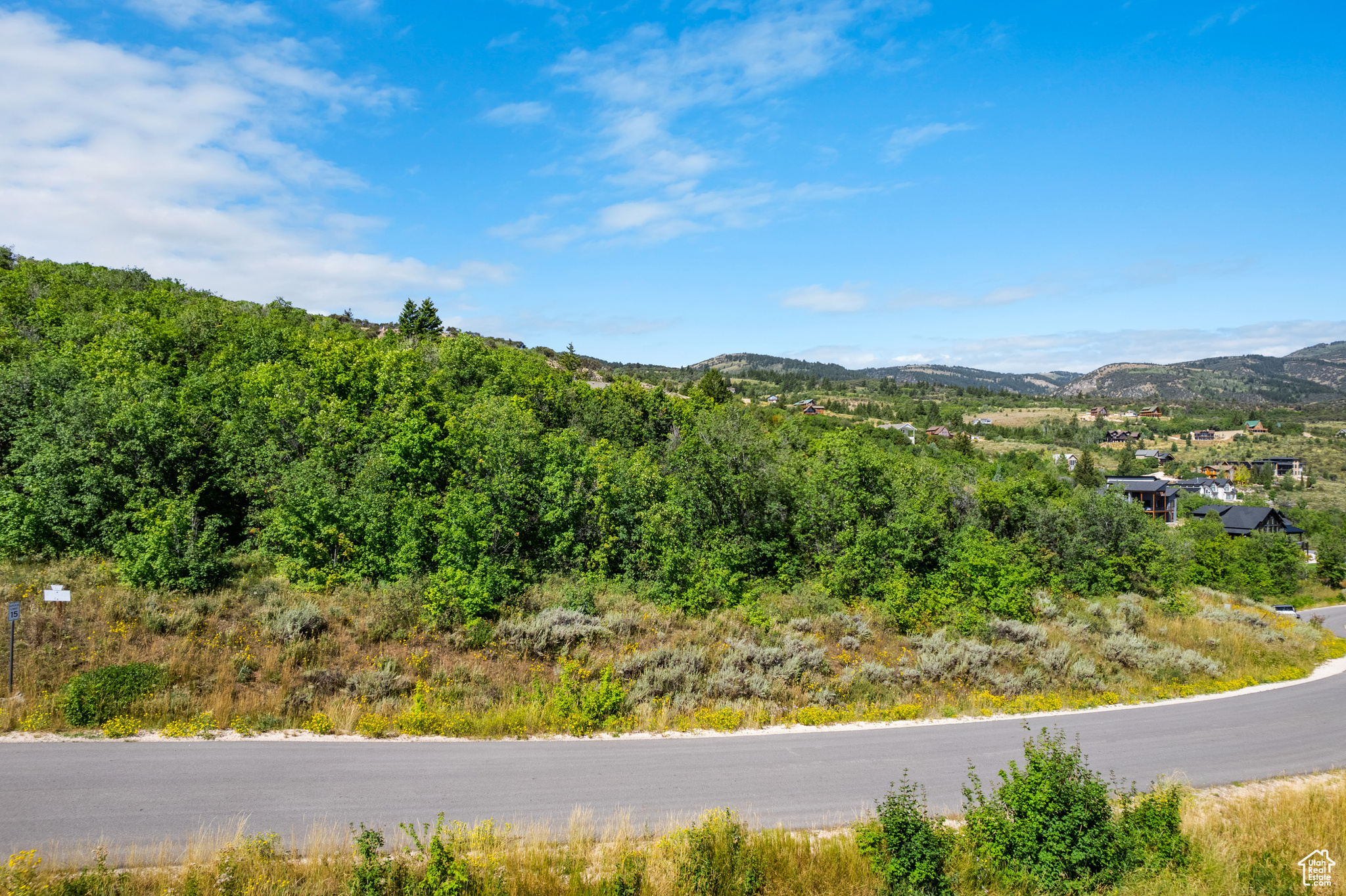 SHUNDAHAI SUB - Land