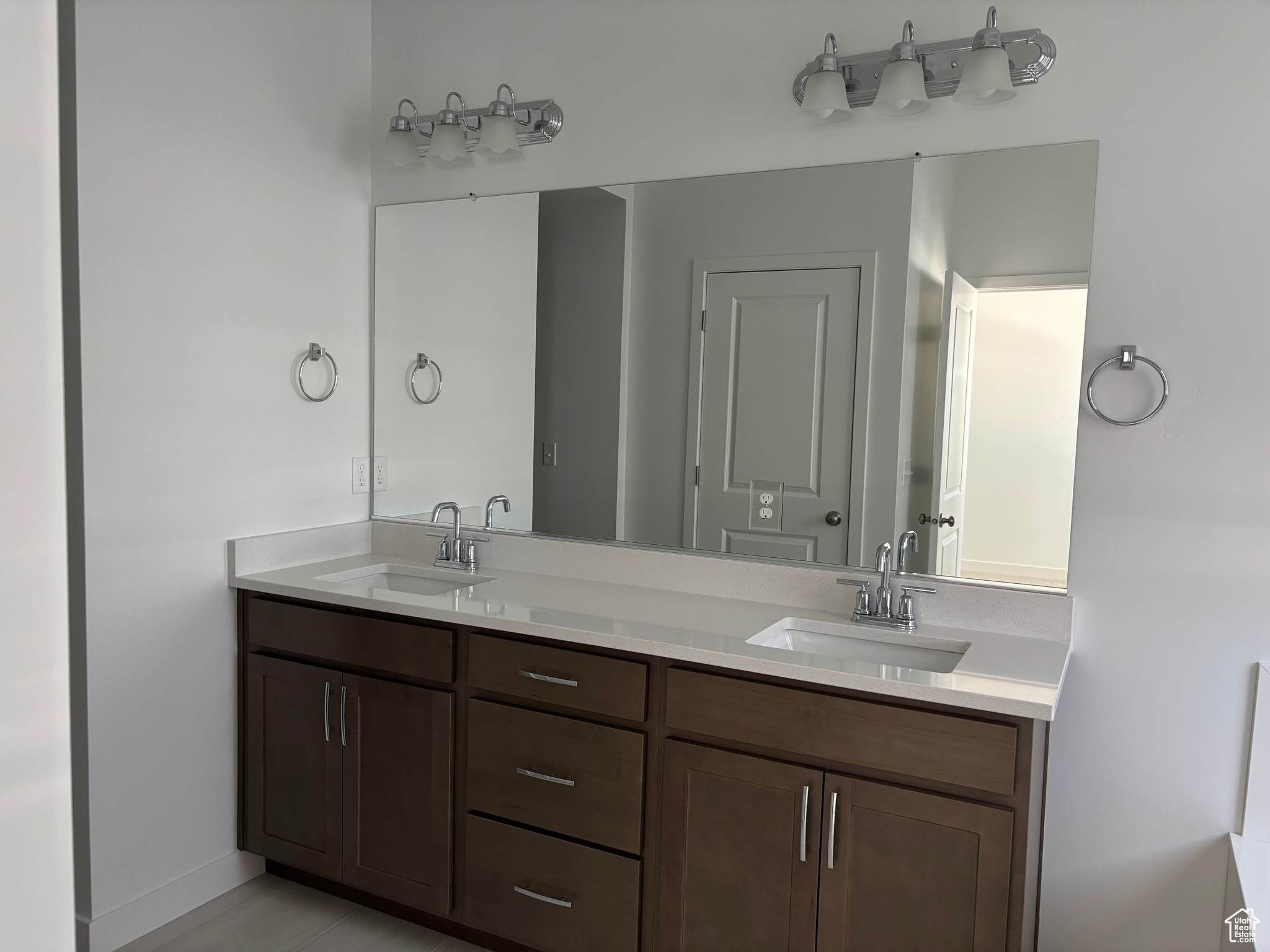 RIDGE - Residential Lease