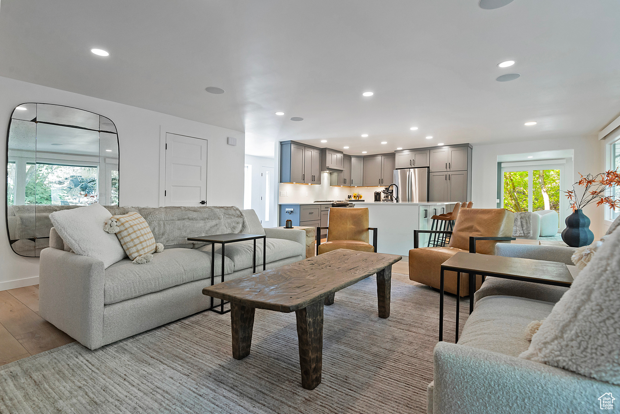 GOLDEN HILLS NO 6 - Residential