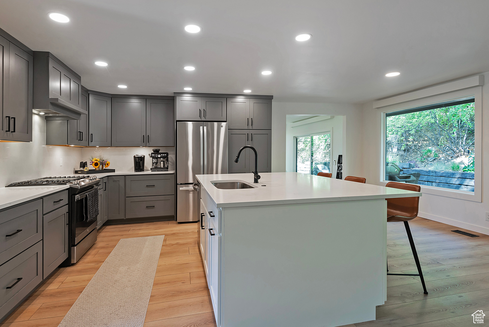 GOLDEN HILLS NO 6 - Residential
