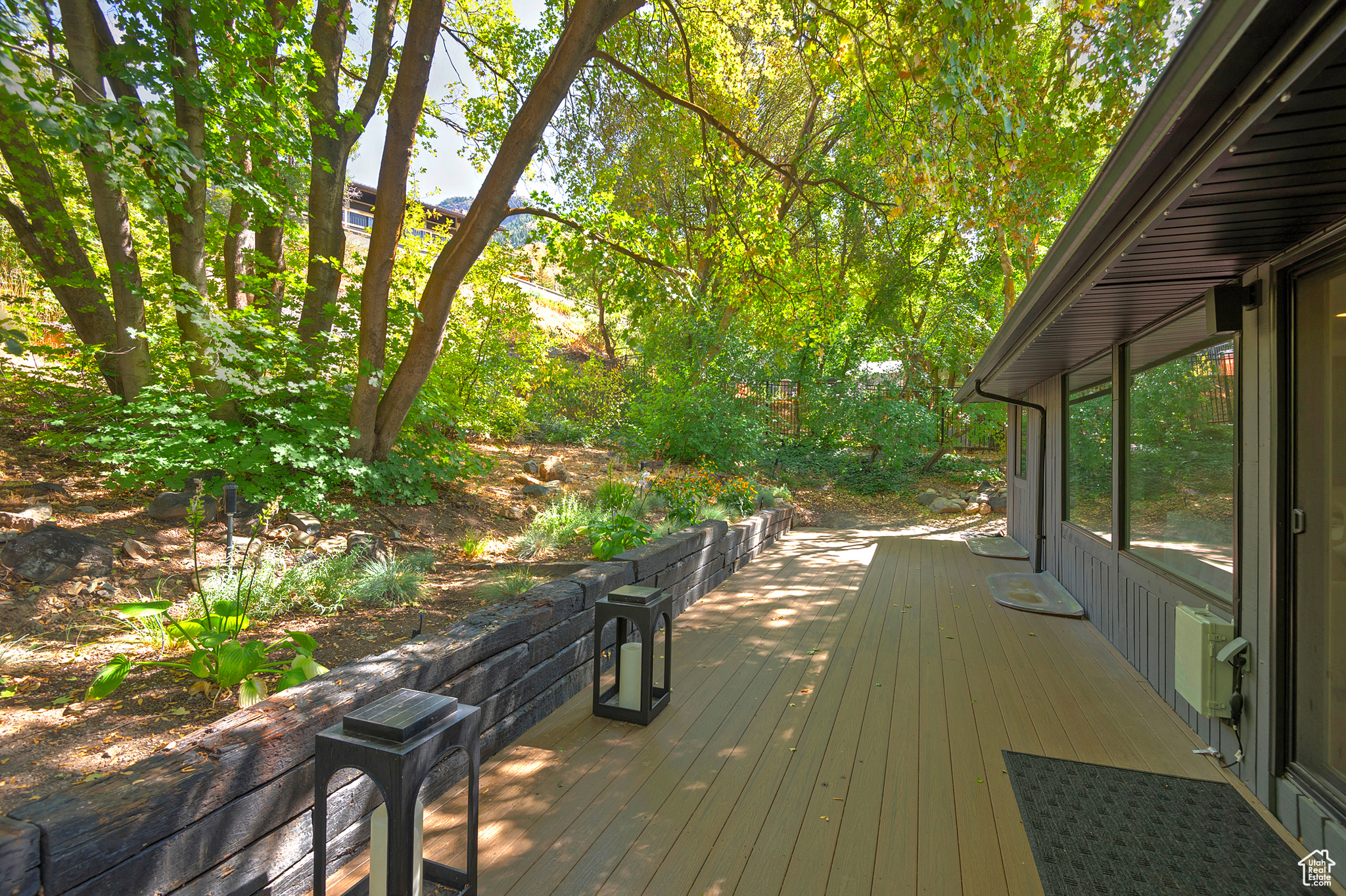 GOLDEN HILLS NO 6 - Residential