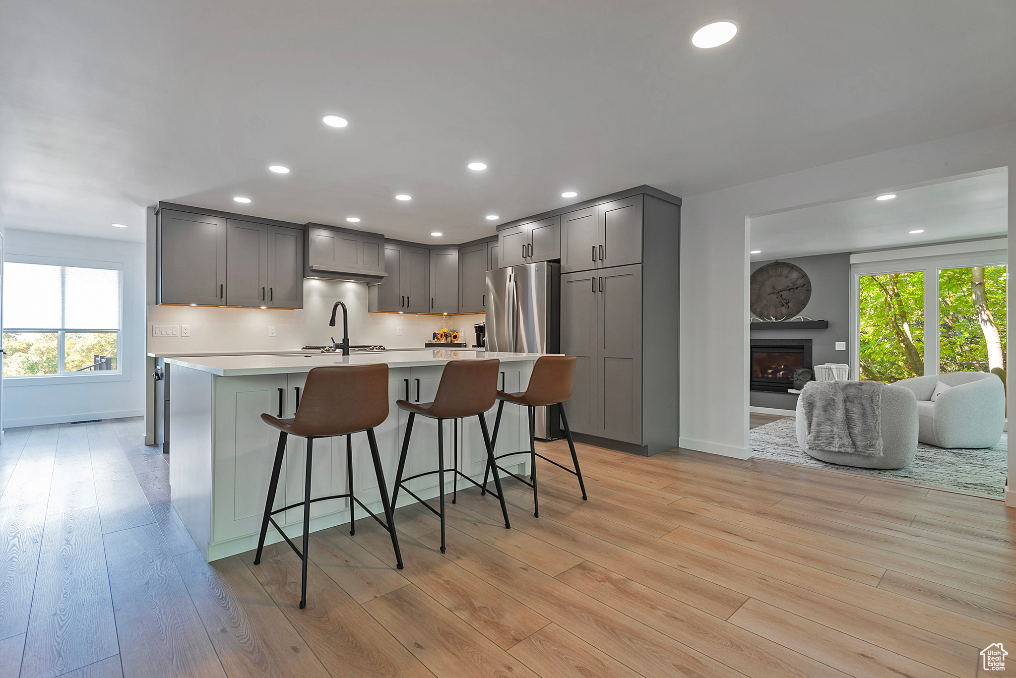 GOLDEN HILLS NO 6 - Residential