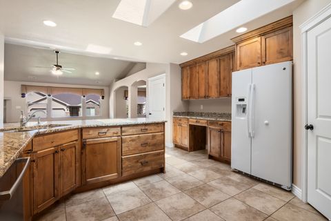 Tiny photo for 683 N 475 W, Kaysville, UT 84037 (MLS # 2153955)