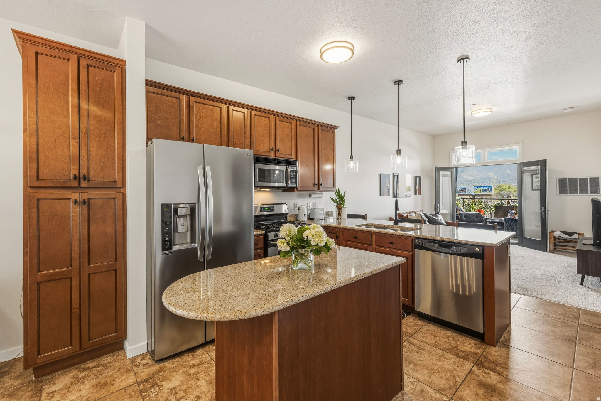 CENTRAL POINTE CONDOMINIUMS - Residential