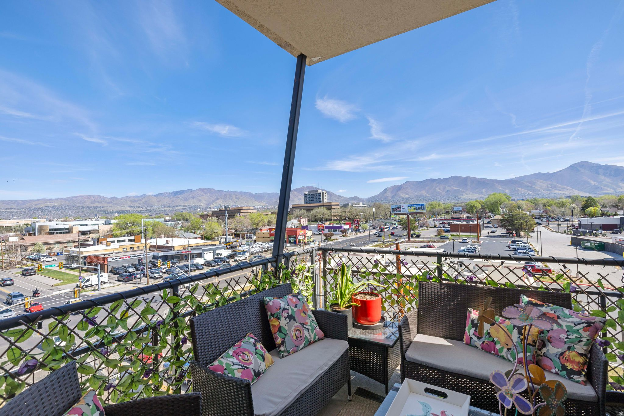 CENTRAL POINTE CONDOMINIUMS - Residential