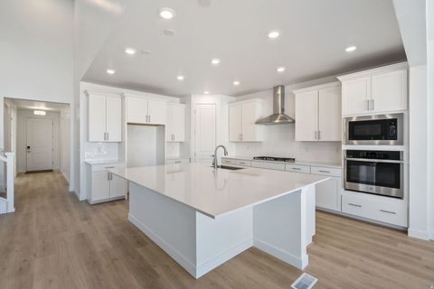 Tiny photo for 26 SNOWY EGRET AVE E #701, Saratoga Springs, UT 84045 (MLS # 2138695)