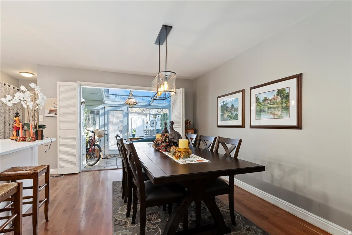 LEXINGTON VILLAGE AT OLD FARM - Residential