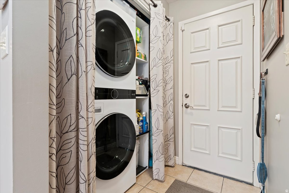 LEXINGTON VILLAGE AT OLD FARM - Residential