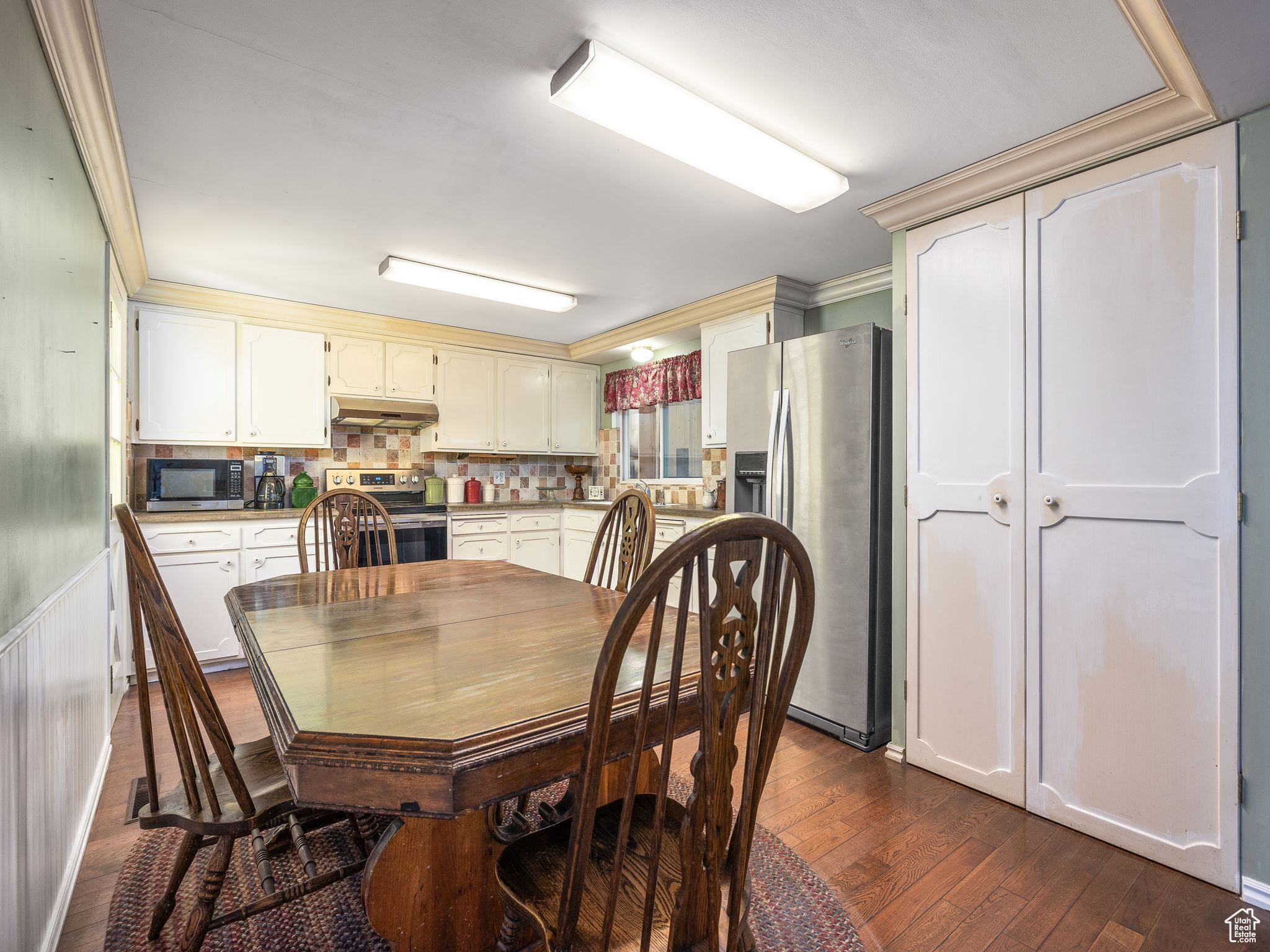 Millcreek, Utah 84107, United States, 3 Bedrooms Bedrooms, ,1 BathroomBathrooms,Residential,Pending,39073