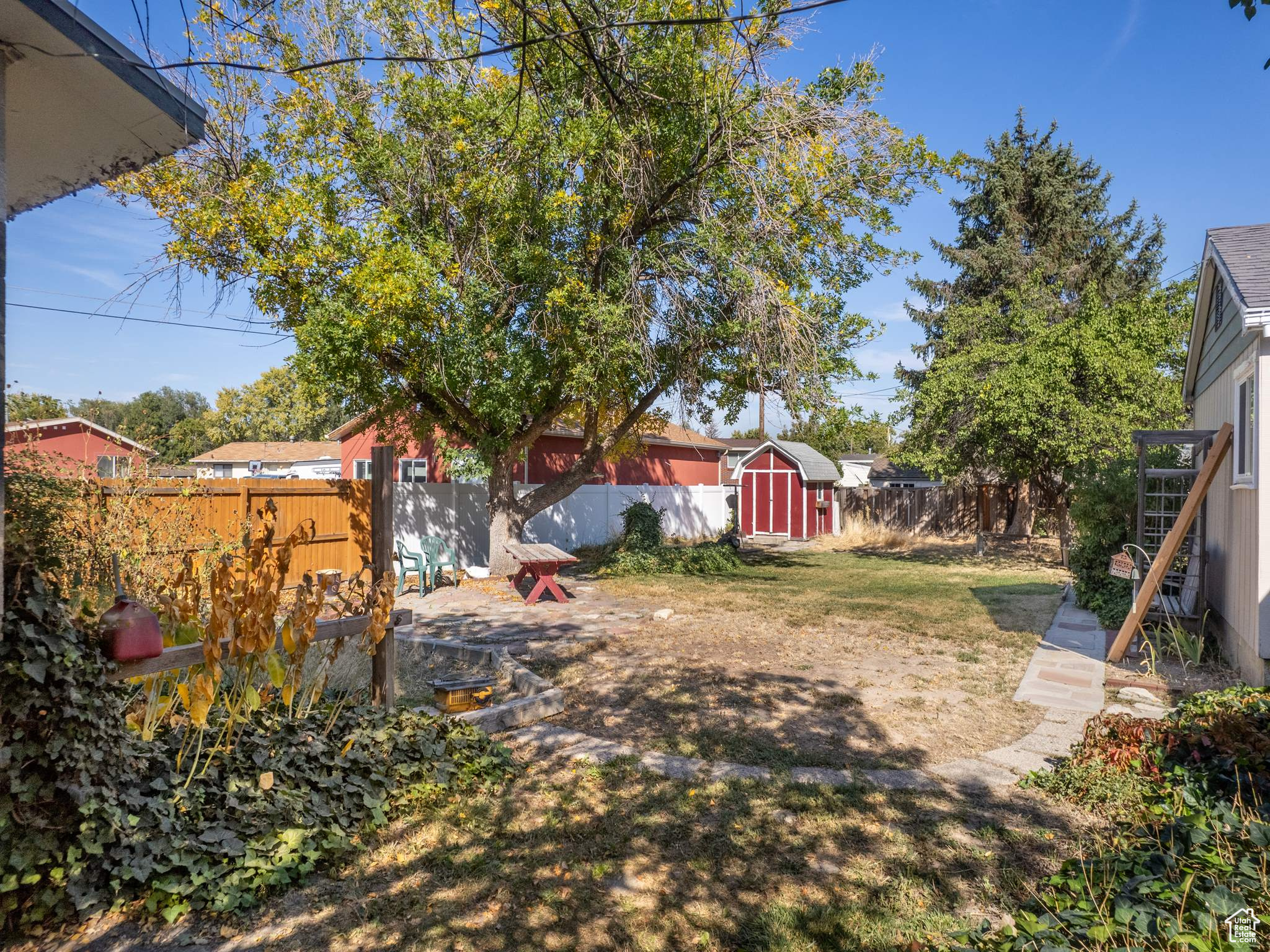 Millcreek, Utah 84107, United States, 3 Bedrooms Bedrooms, ,1 BathroomBathrooms,Residential,Pending,39073