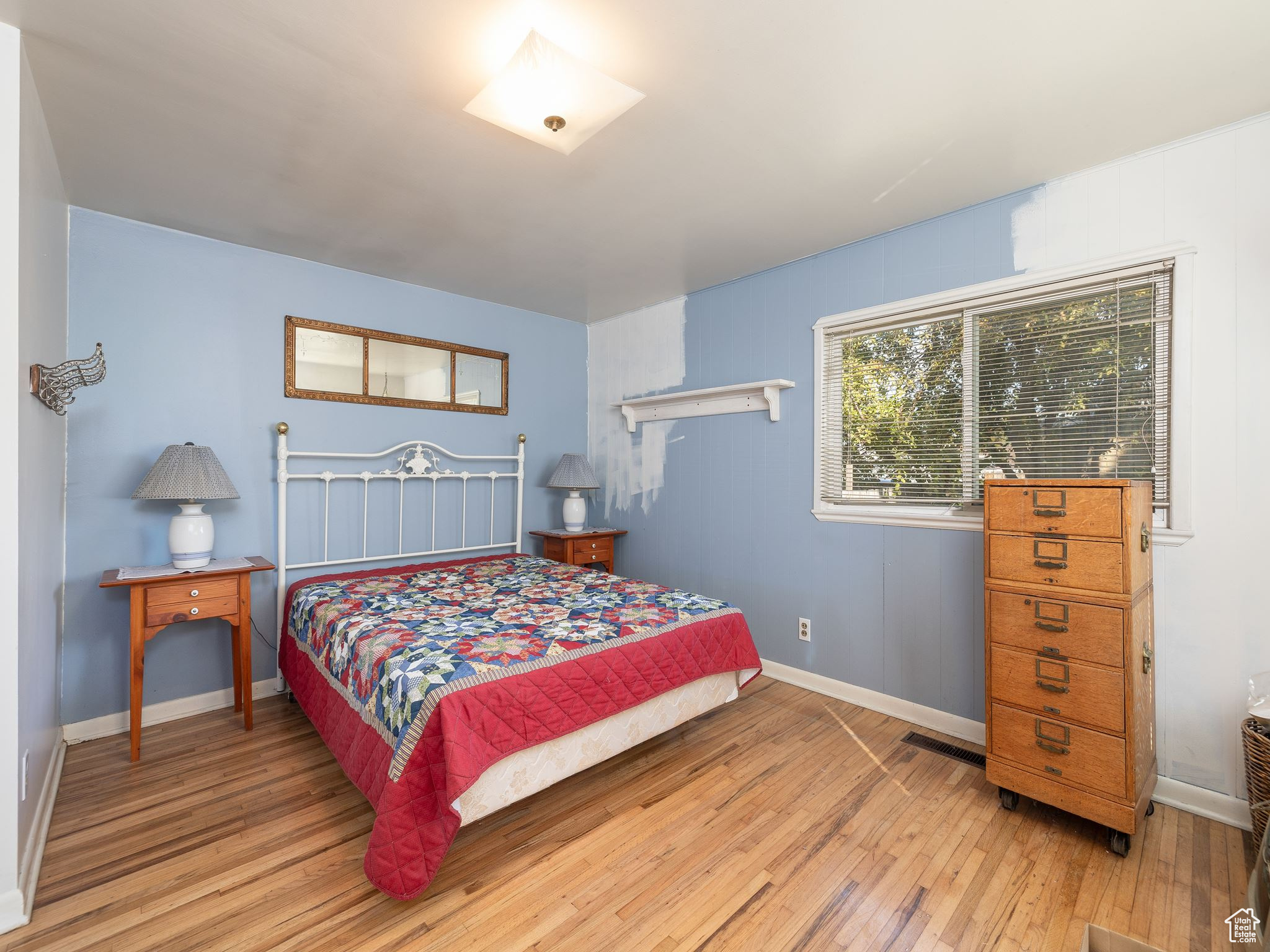 Millcreek, Utah 84107, United States, 3 Bedrooms Bedrooms, ,1 BathroomBathrooms,Residential,Pending,39073