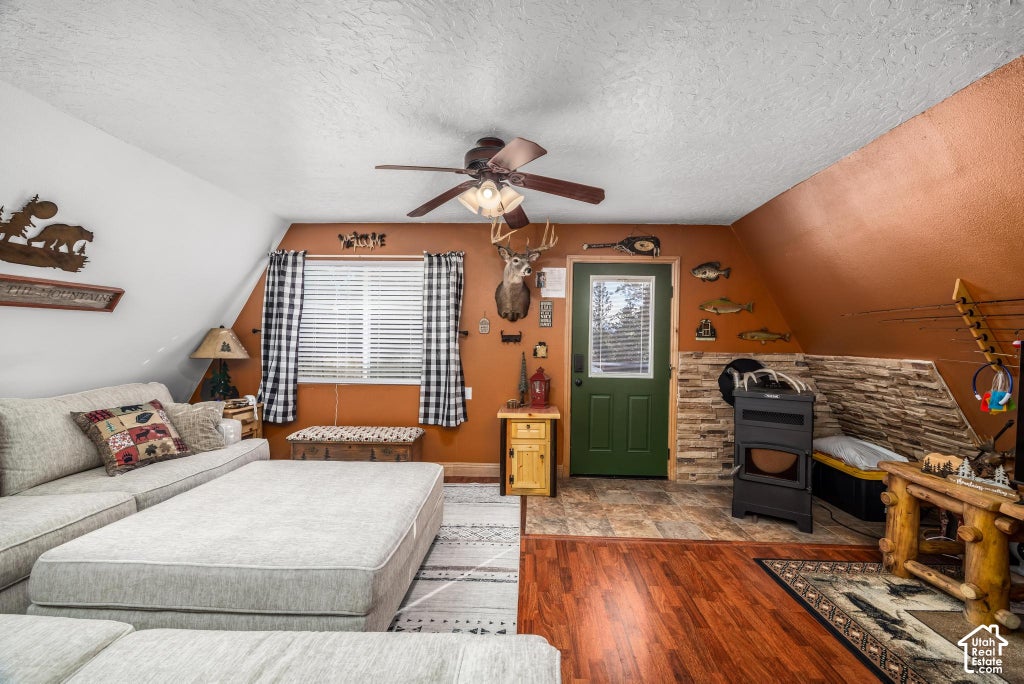 Photo of 885 N SPRUCE DR, Duck Creek Village, UT 84762 (MLS # 2191766)