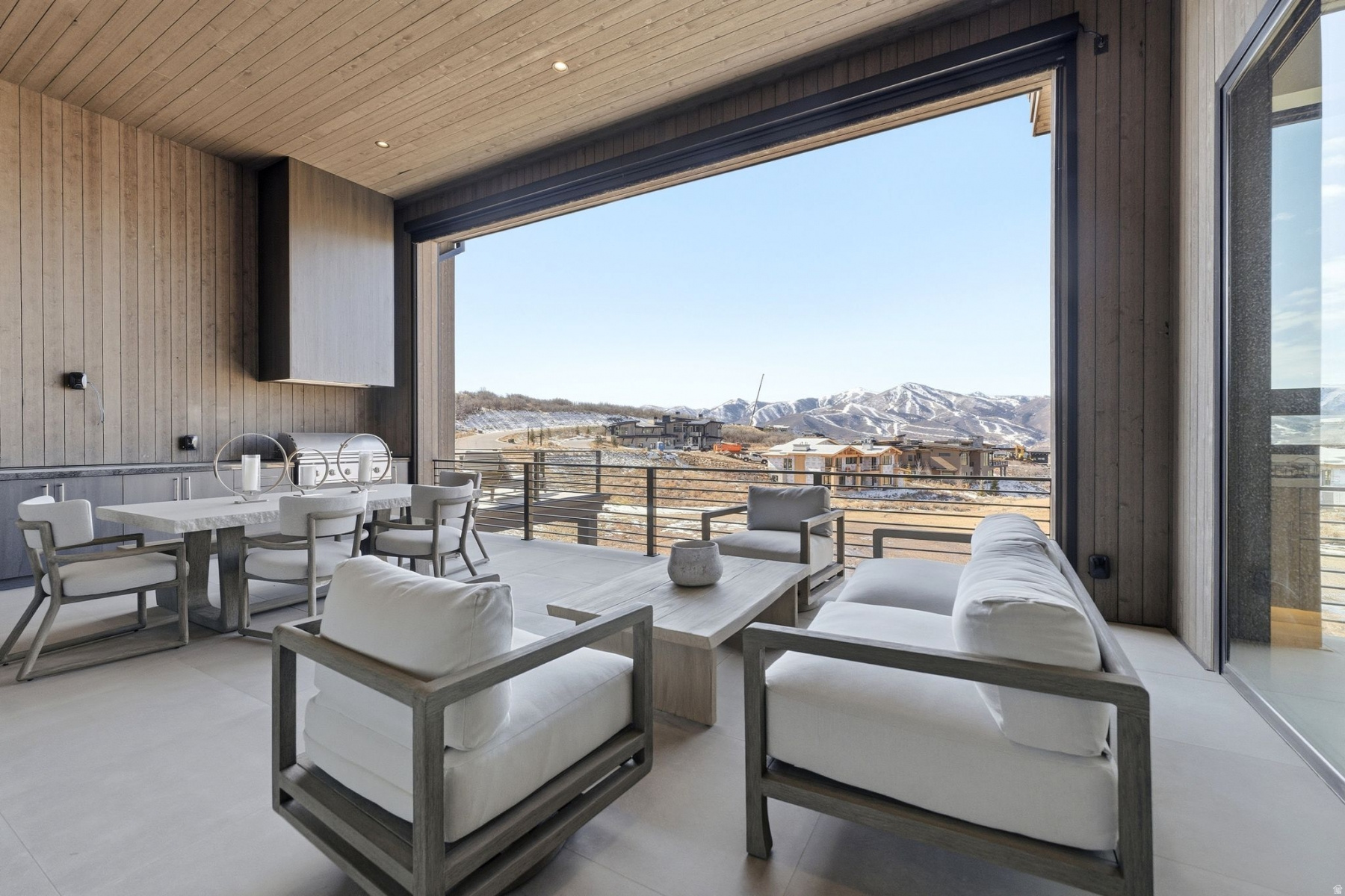 TUHAYE - Residential