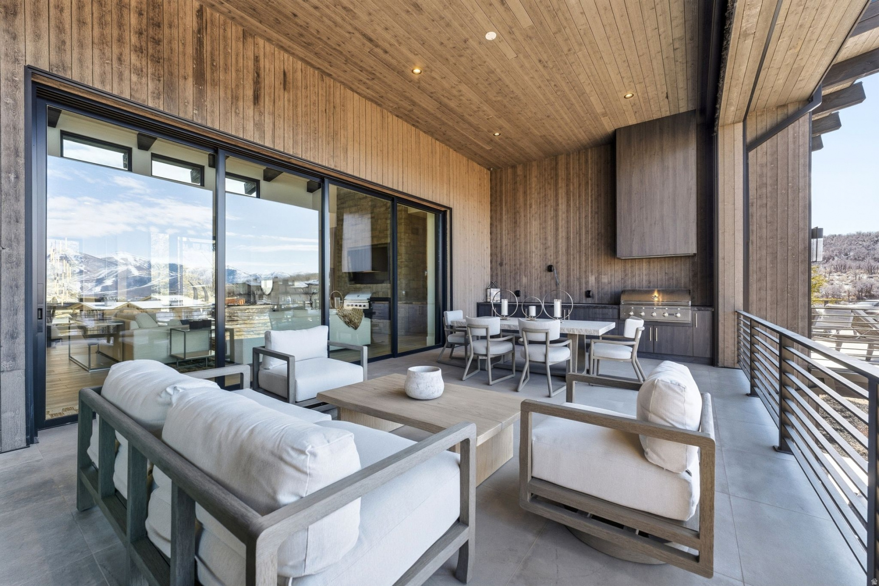 TUHAYE - Residential