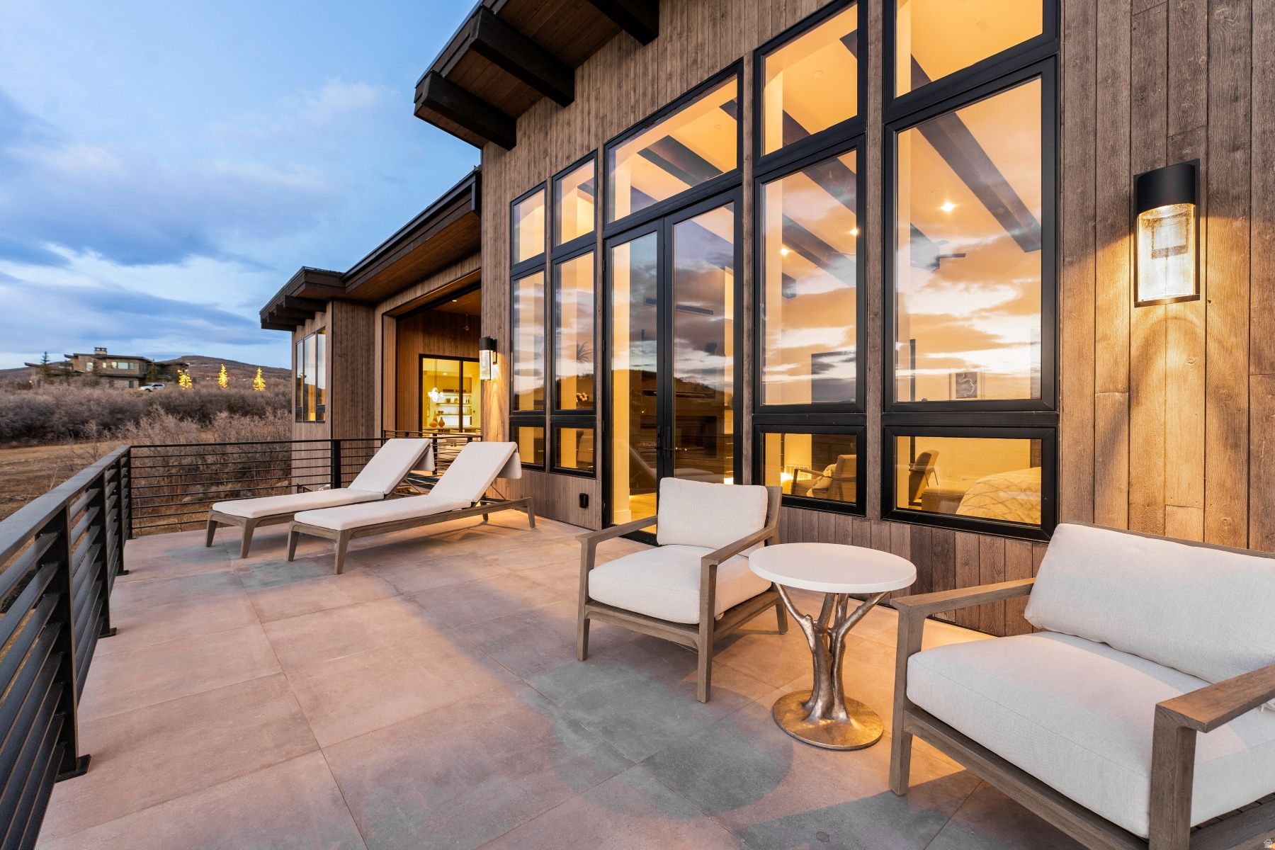 TUHAYE - Residential