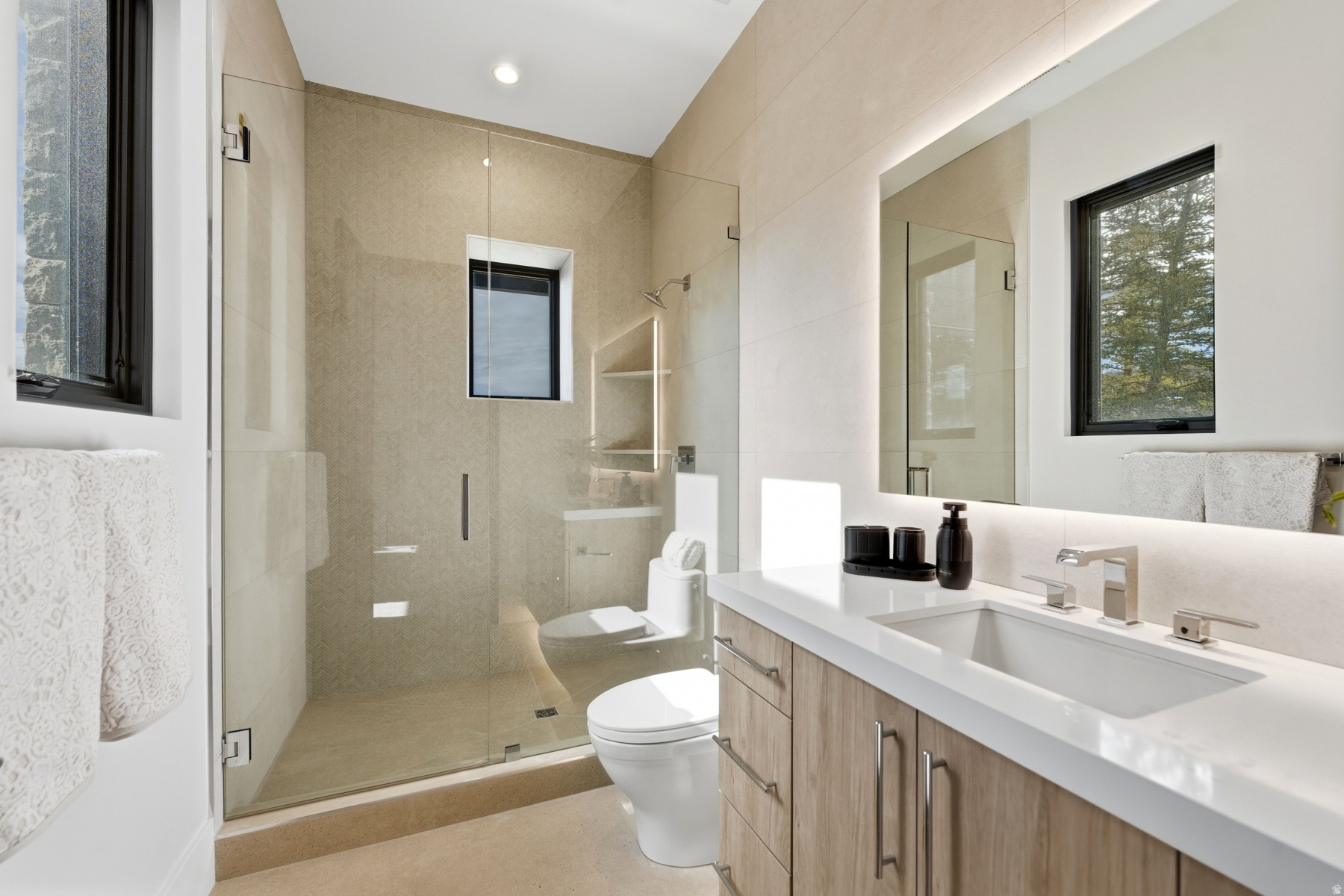 TUHAYE - Residential