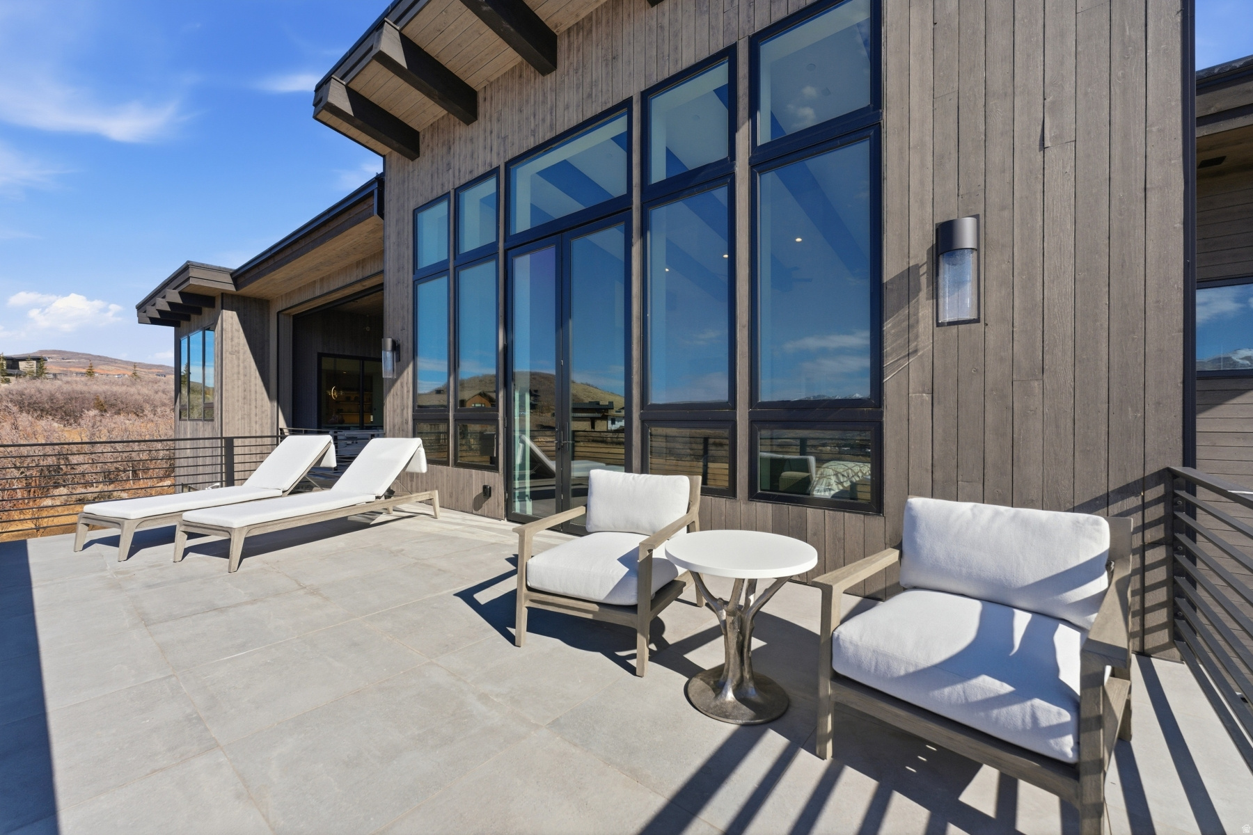 TUHAYE - Residential