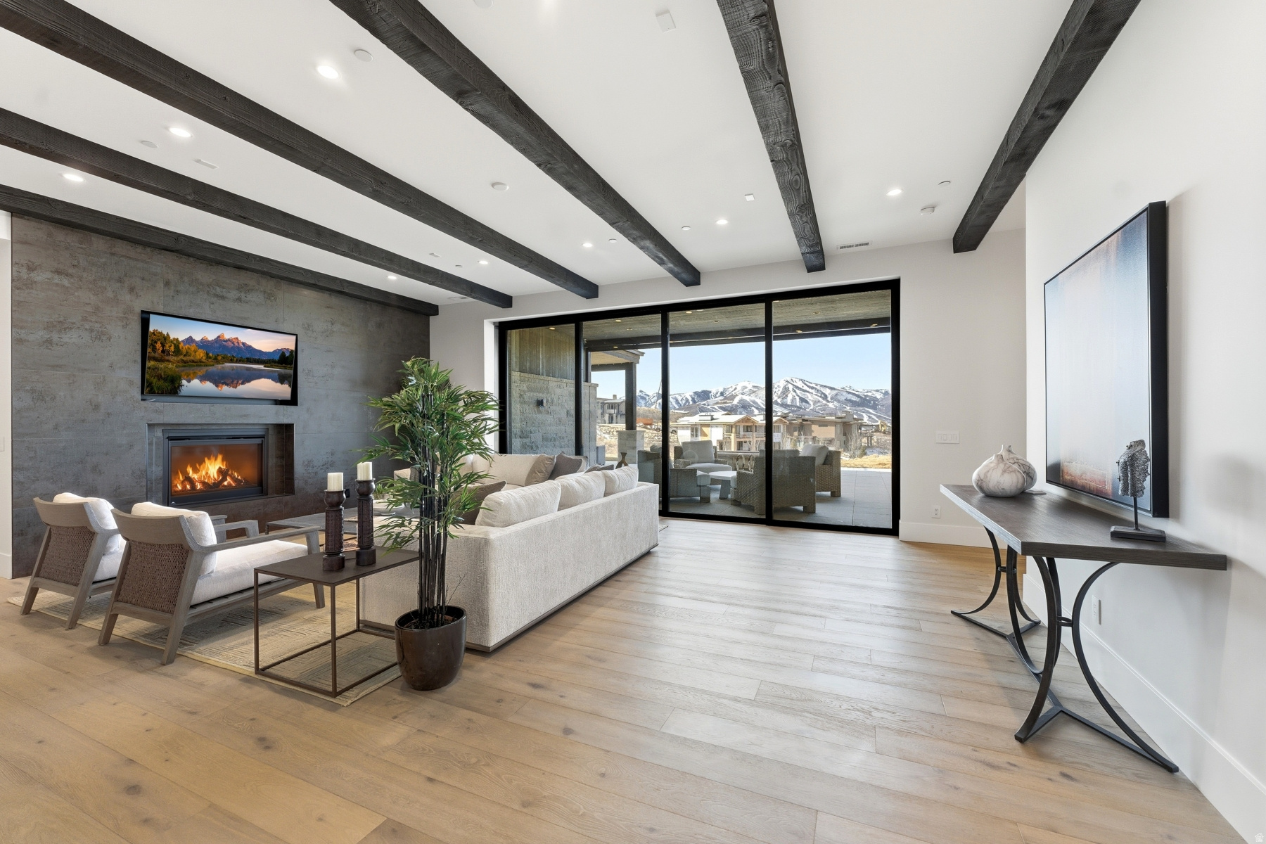 TUHAYE - Residential