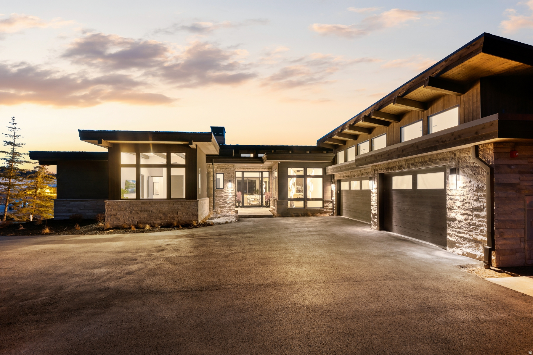 TUHAYE - Residential