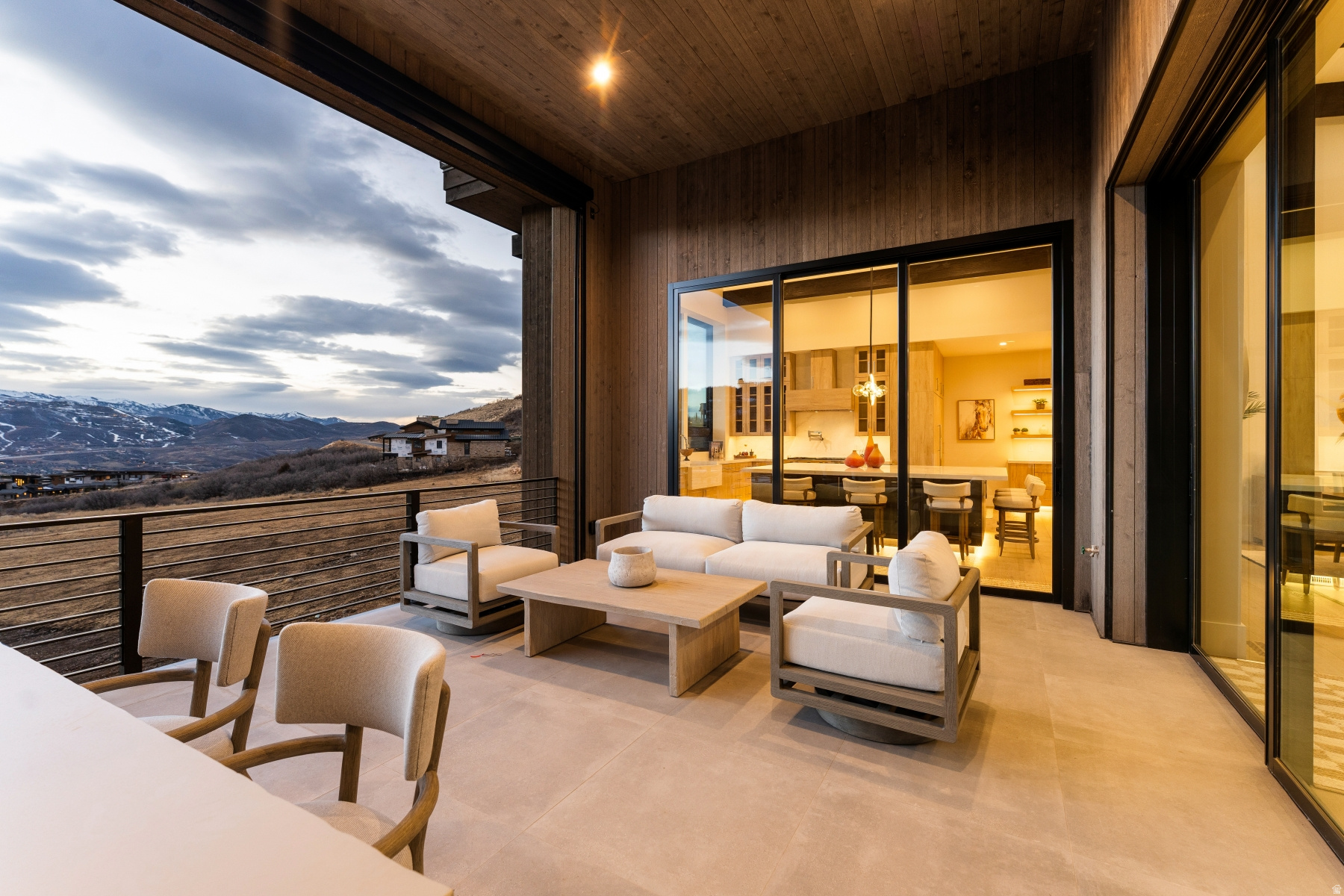 TUHAYE - Residential