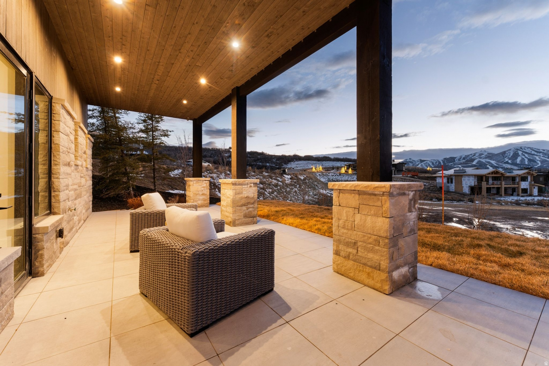 TUHAYE - Residential