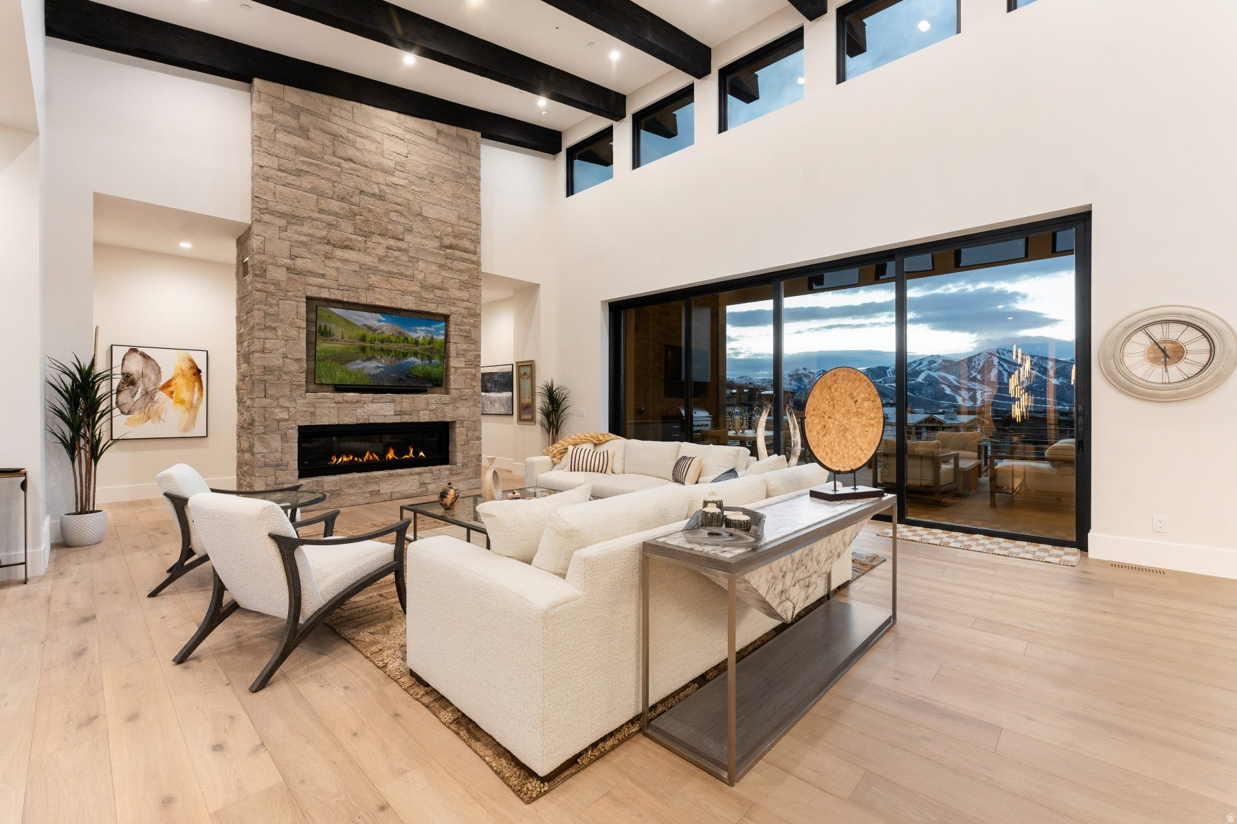 TUHAYE - Residential