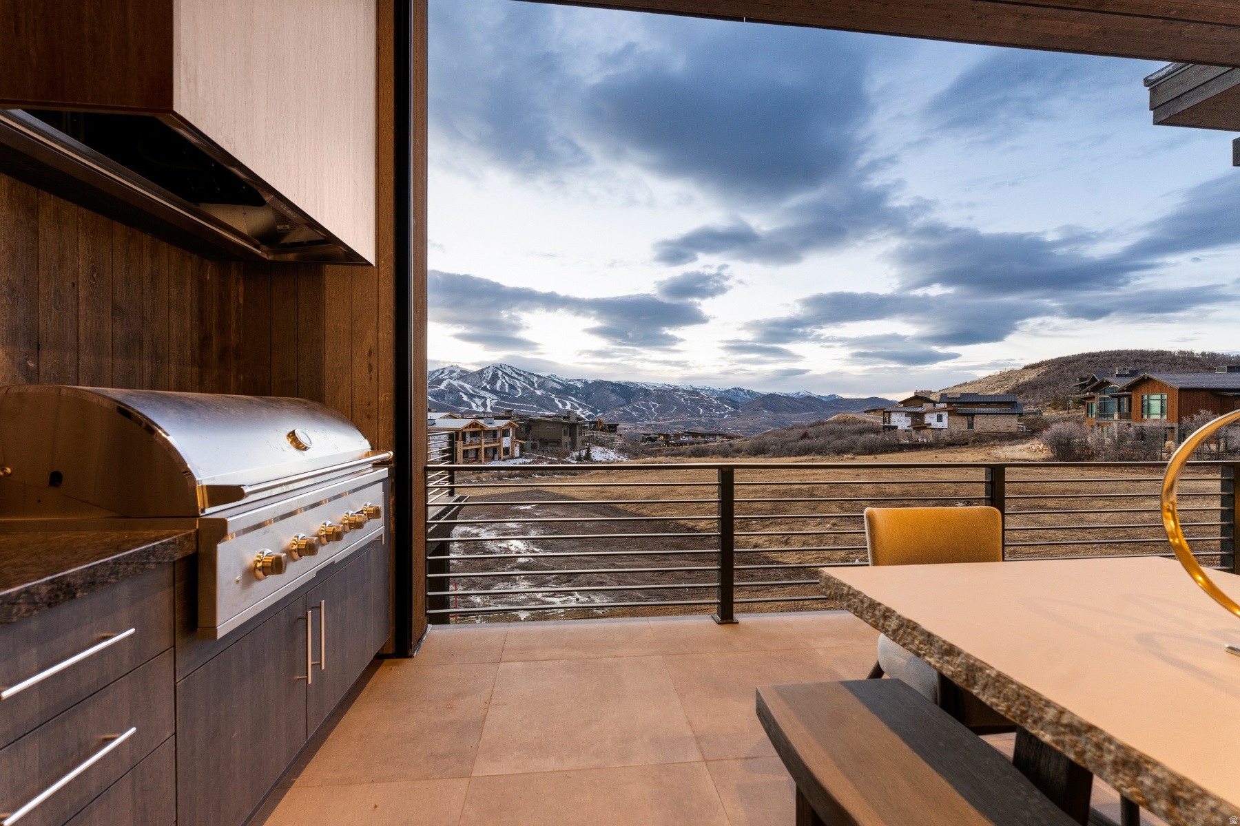 TUHAYE - Residential