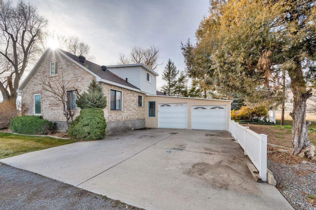 Photo of 5402 W 10400 S, Payson, UT 84651 (MLS # 2149857)