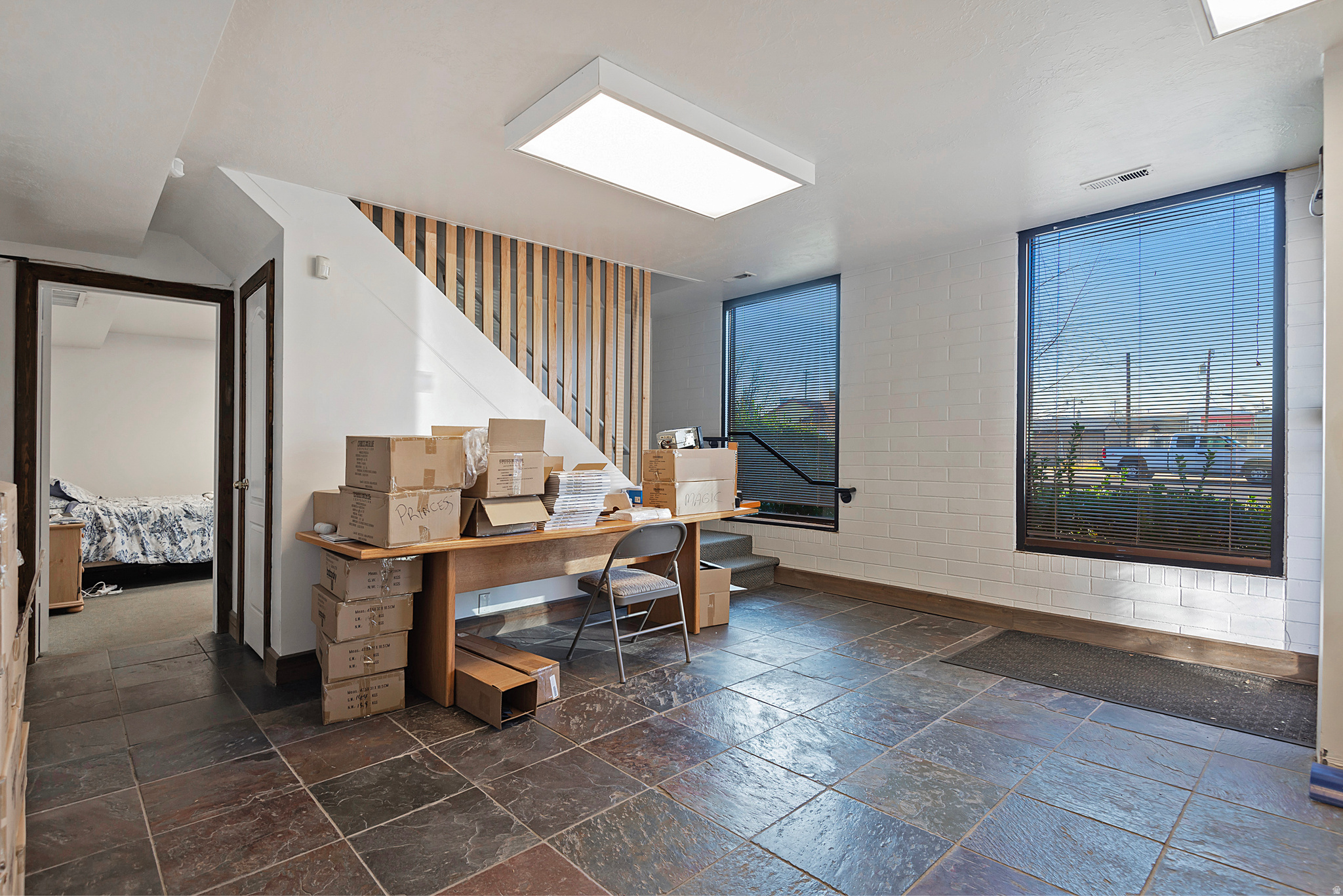 PARK - Commercial Sale