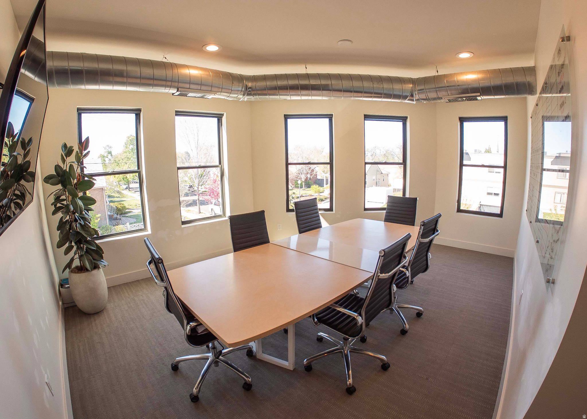 HIGHLAND PARK - Commercial Lease