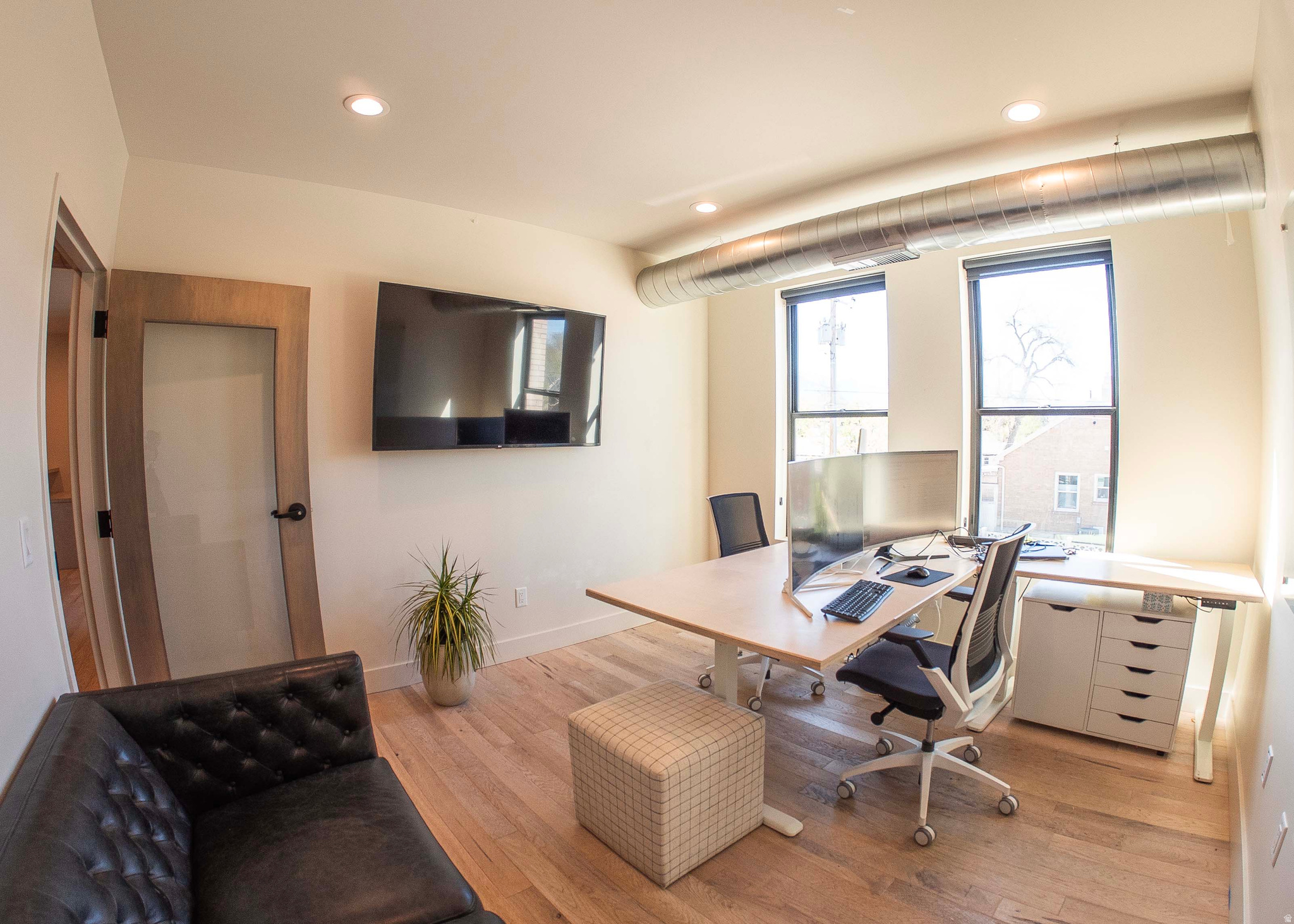 HIGHLAND PARK - Commercial Lease