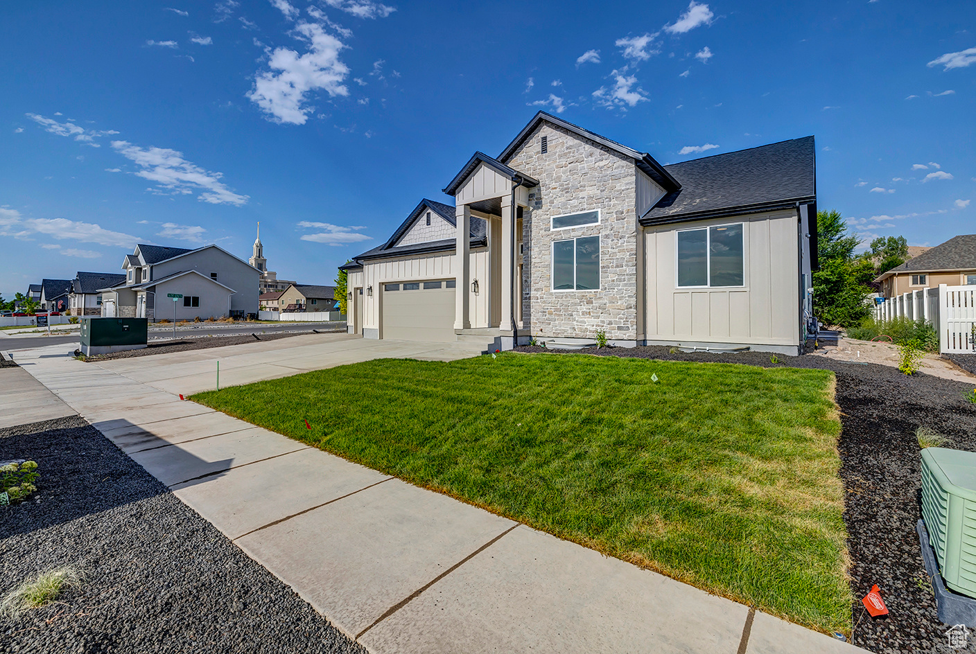 BLACKHAWK - Residential