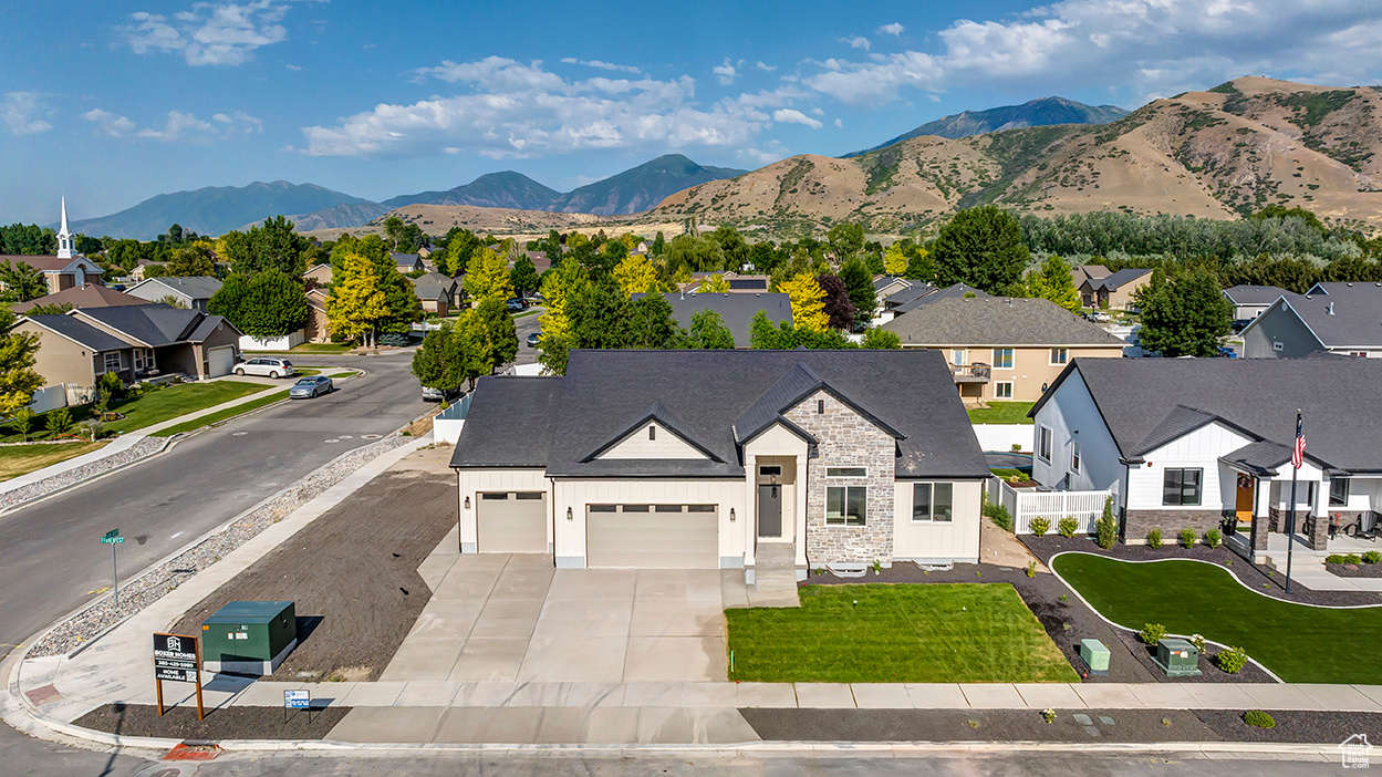 BLACKHAWK - Residential
