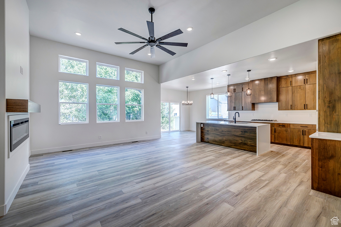 BLACKHAWK - Residential