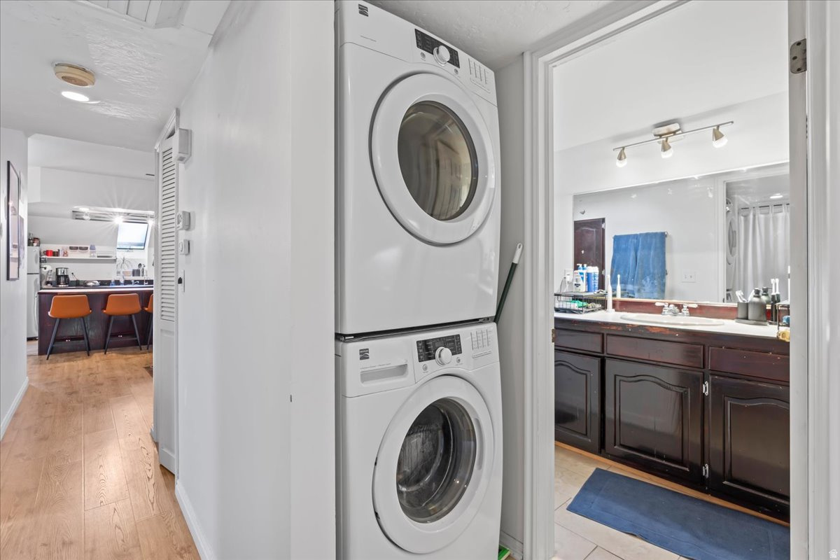 PLAT B - Residential