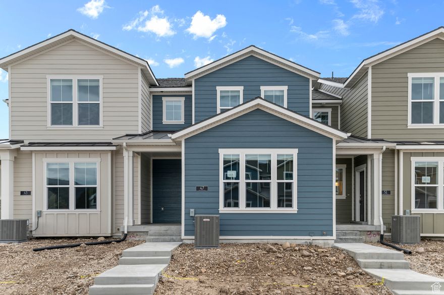 Bremerton townhome in a great Francis community! Highlighted in this trendy home you will find a modern and functional kitchen with white laminate cabinets, elegant quartz countertops, and stainless steel gas appliances. The flooring blends laminate hardwood, vinyl tile, and carpet for comfort and durability. The owner's bathroom includes cultured marble shower surrounds and is finished with brushed and satin nickel hardware, adding a touch of refined detail. Comes fully landscaped for a turn key move in experience.
