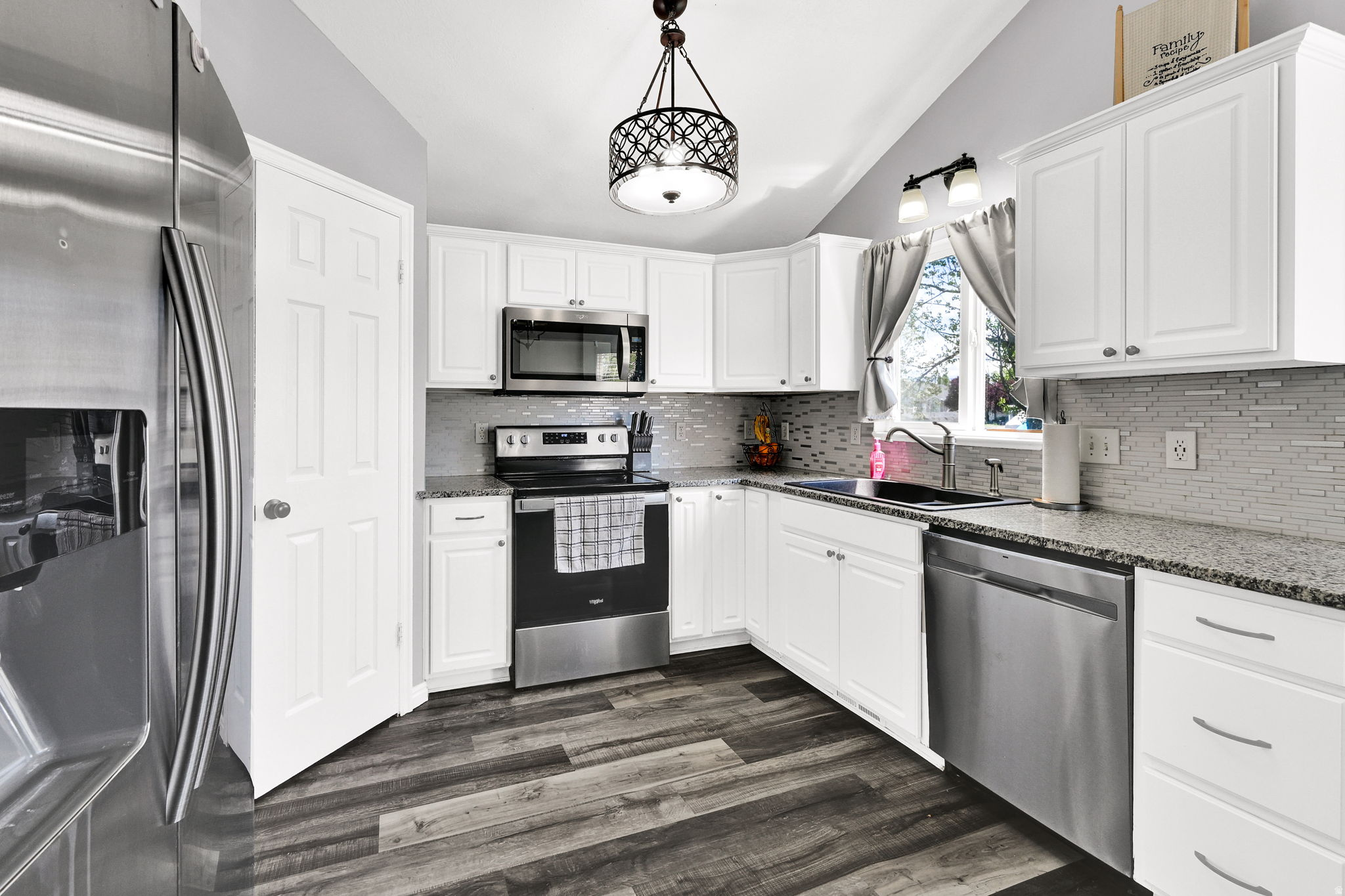 MIRAGE ESTATES PHASE - Residential