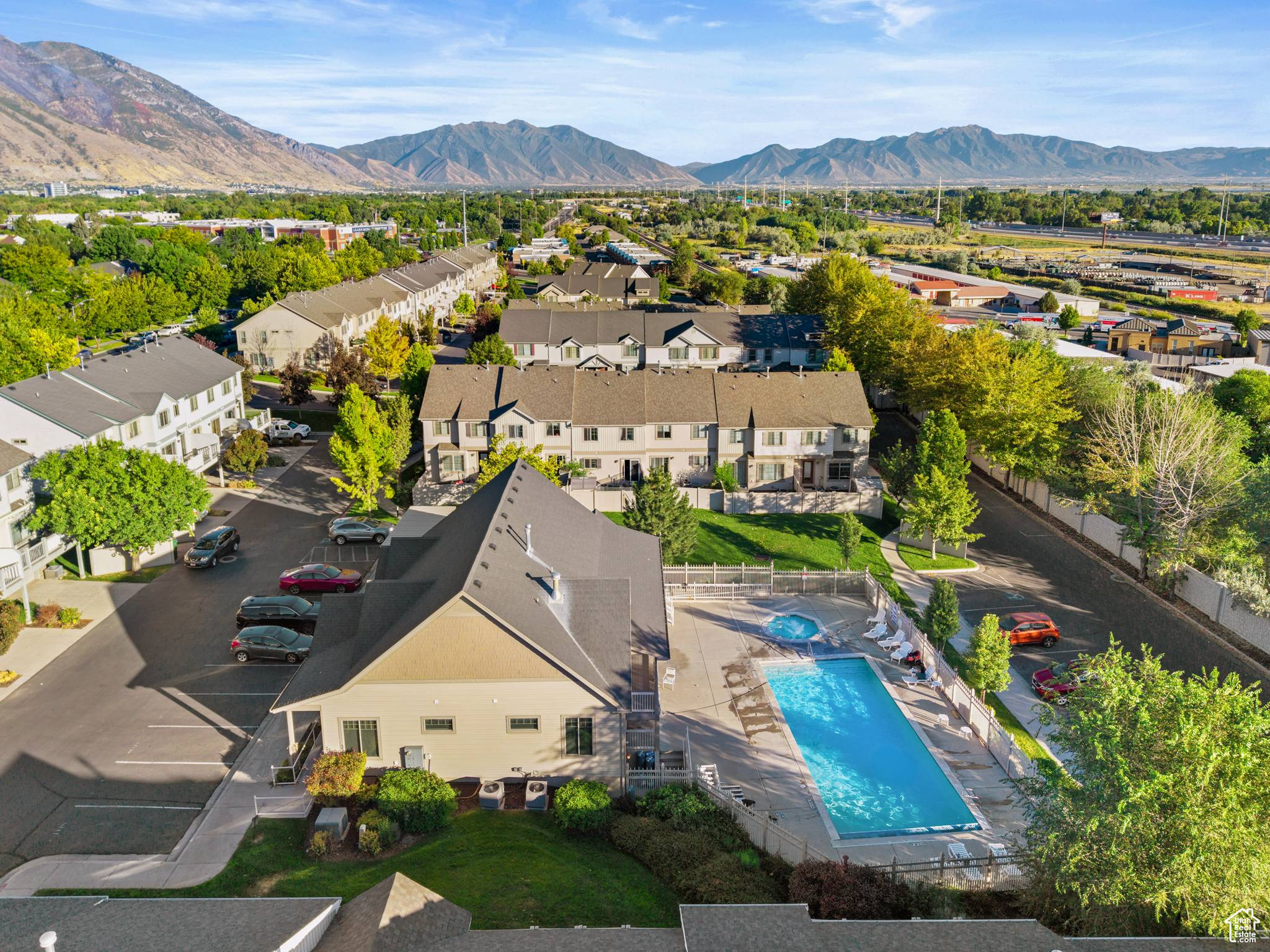 INDEPENDENCE AVE PUD - Residential