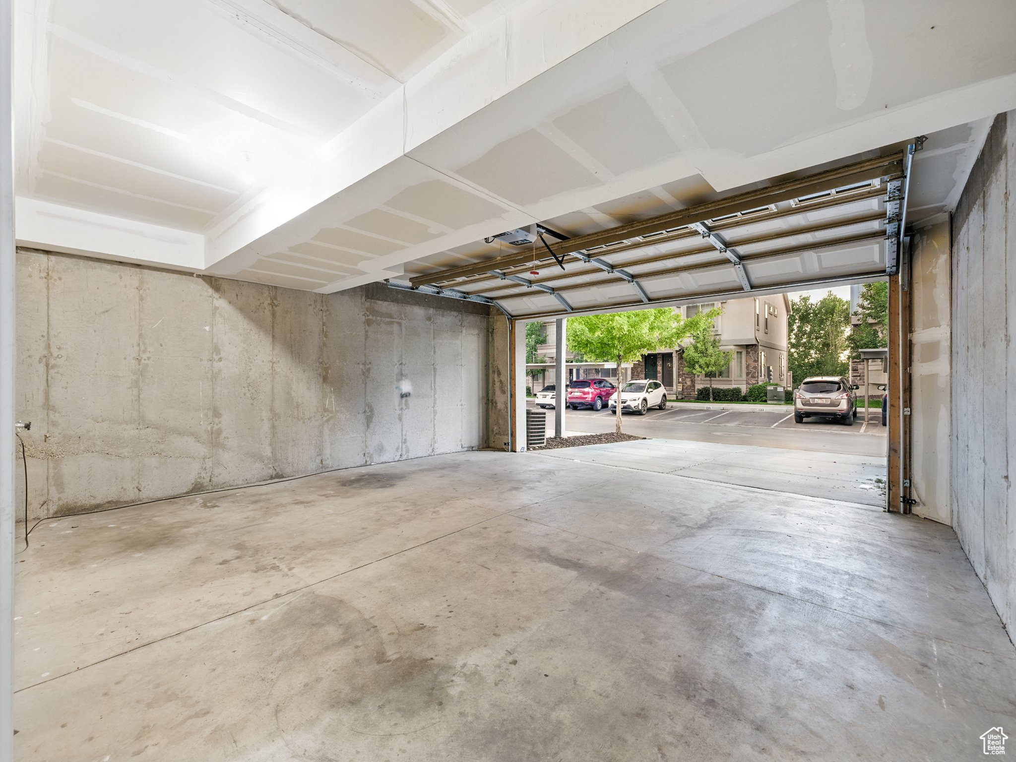 INDEPENDENCE AVE PUD - Residential