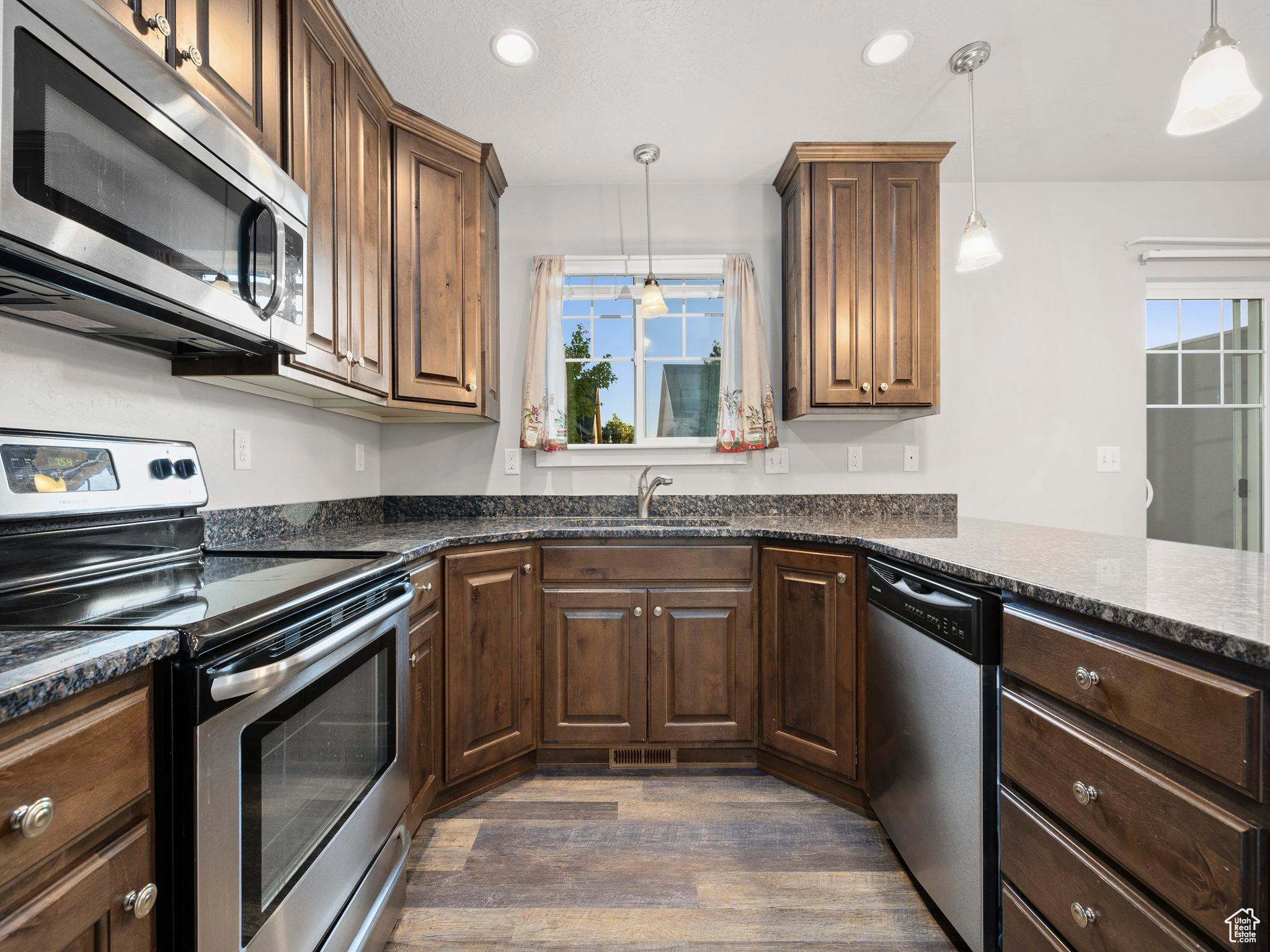 INDEPENDENCE AVE PUD - Residential