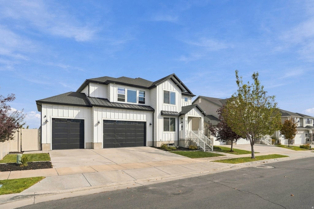 Photo of 4452 W BARTLETT DR, Herriman, UT 84096 (MLS # 2185712)