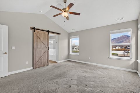 Tiny photo for 2216 W SILVER LEAF DR #35, Mapleton, UT 84664 (MLS # 2120698)