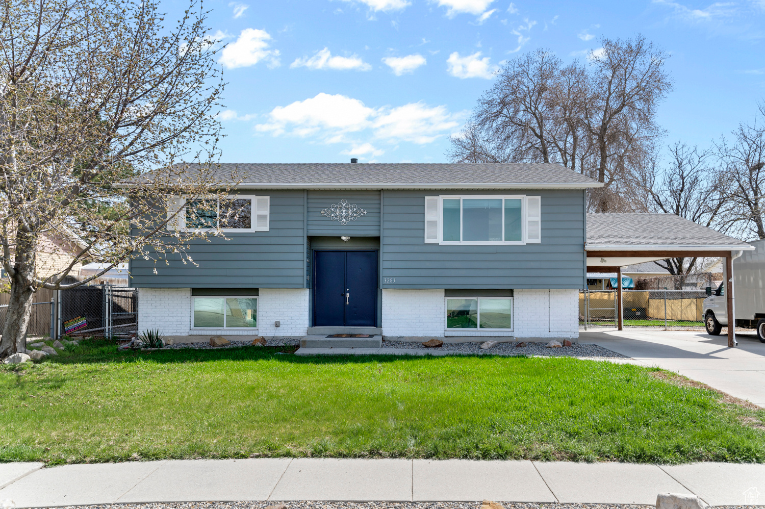 3283 W Valley Heights Dr, Salt Lake City, Utah image 1