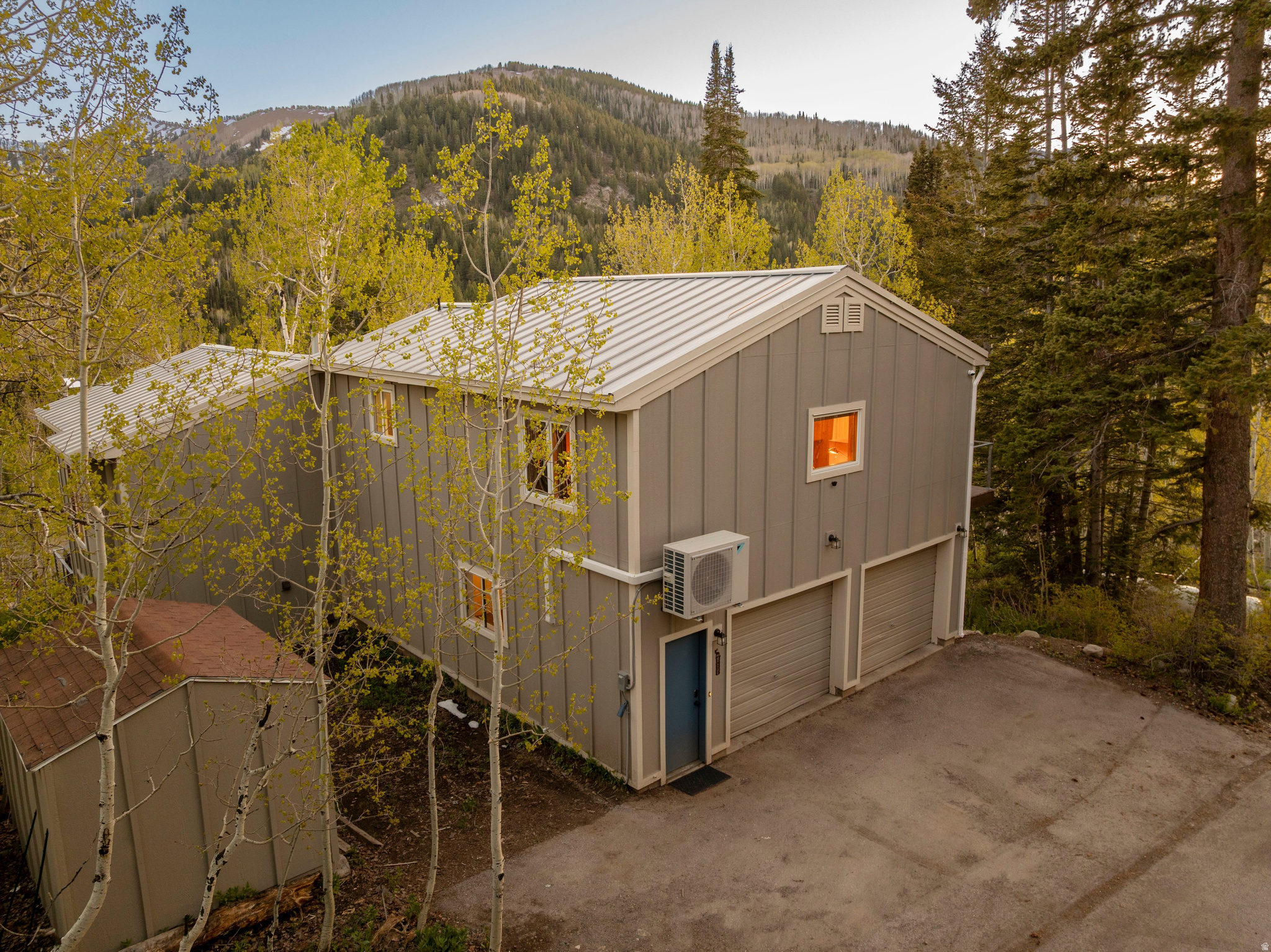 SILVER FORK - Residential