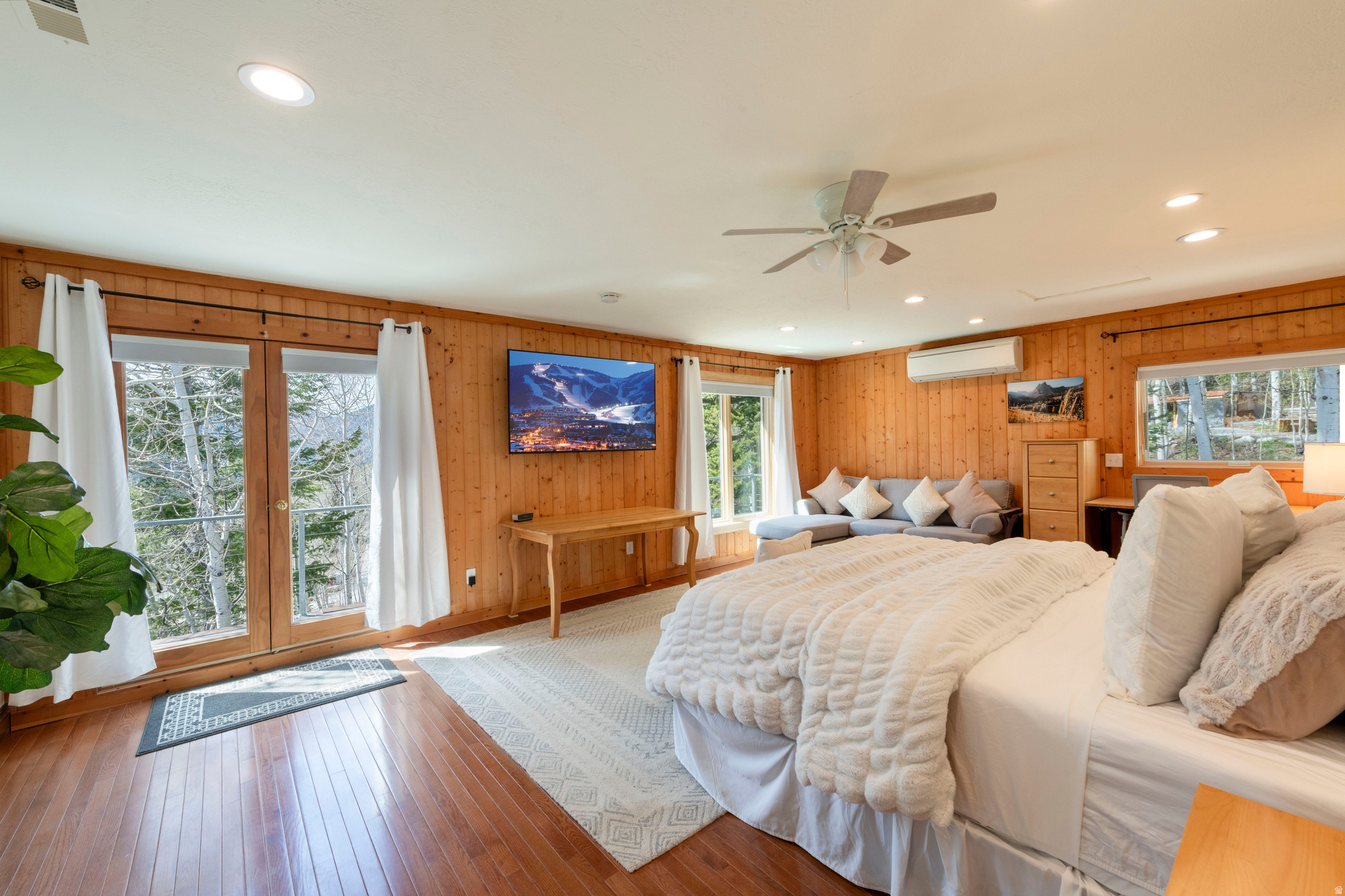 SILVER FORK - Residential