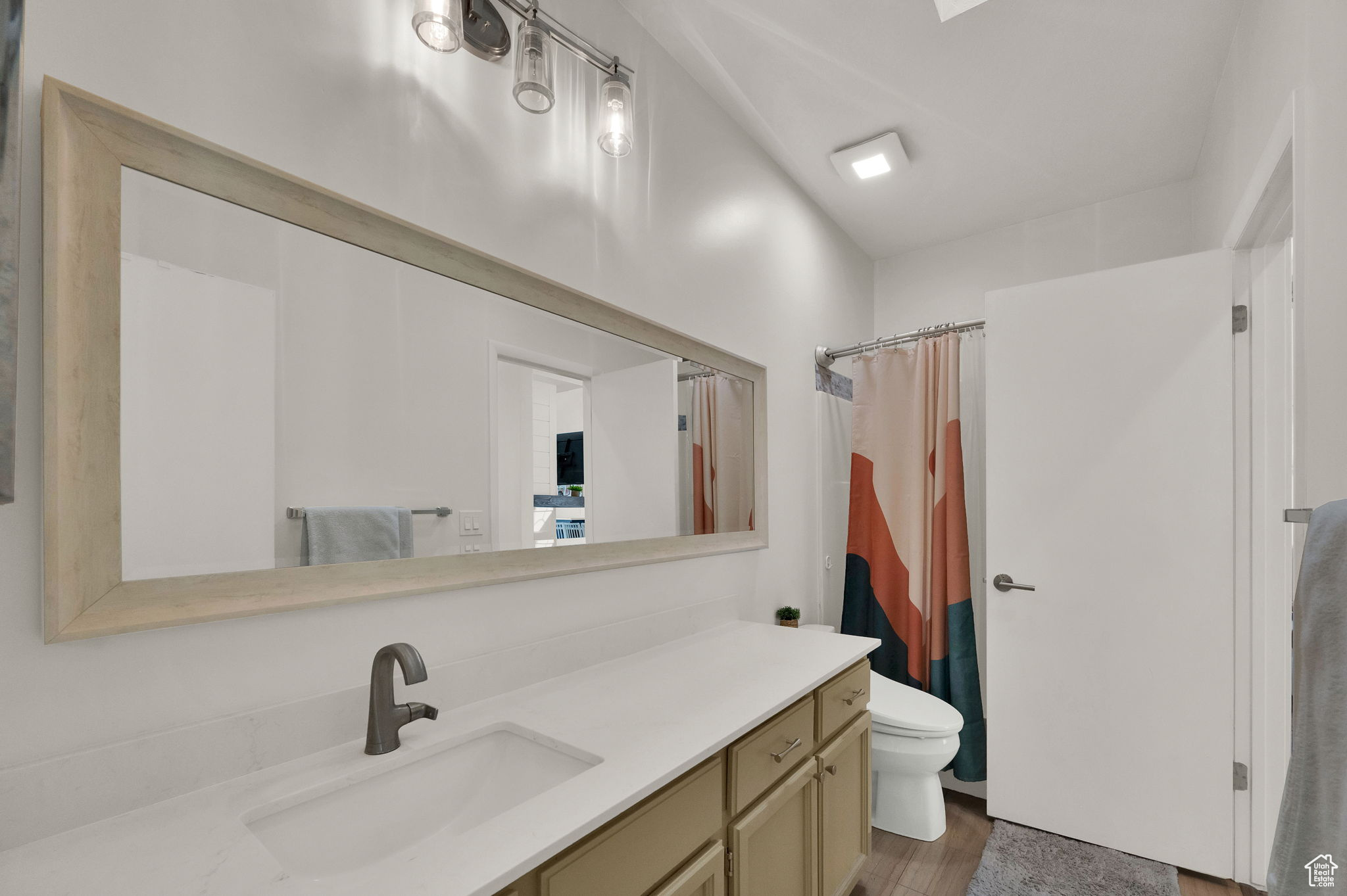 CROSSPOINTE - Residential