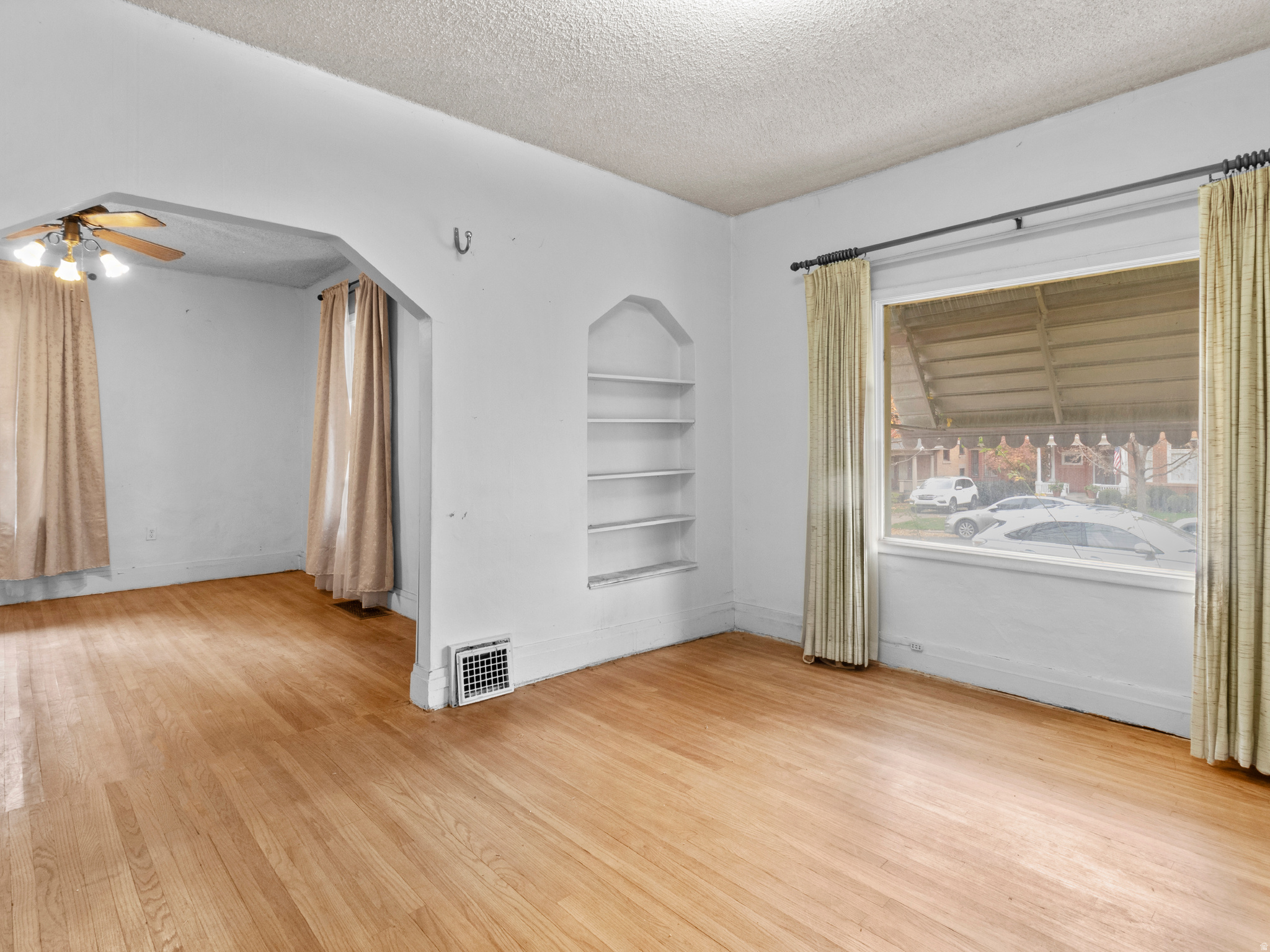 AVENUES - Residential