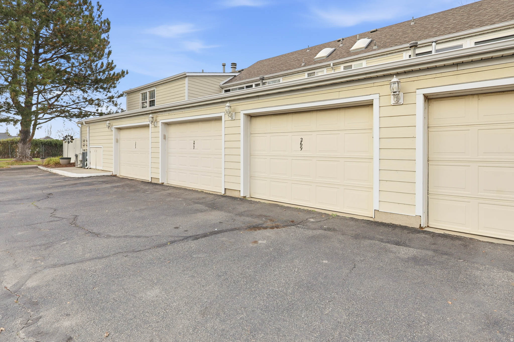 PHEASANT BROOK - Residential